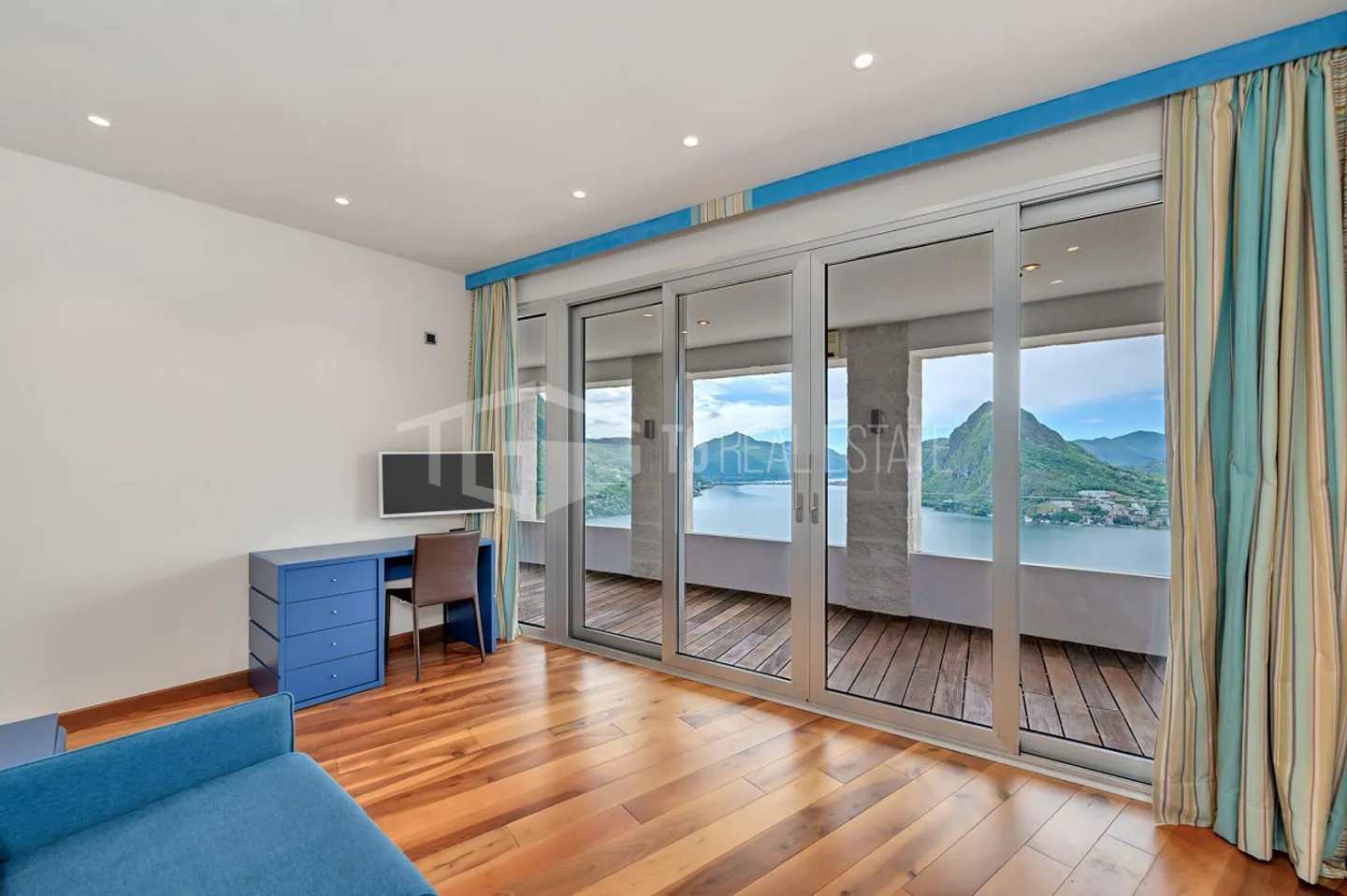 Penthouse Duplex Prestigieux avec Vue sur le Lac à Aldesago - Photo 5 sur 13