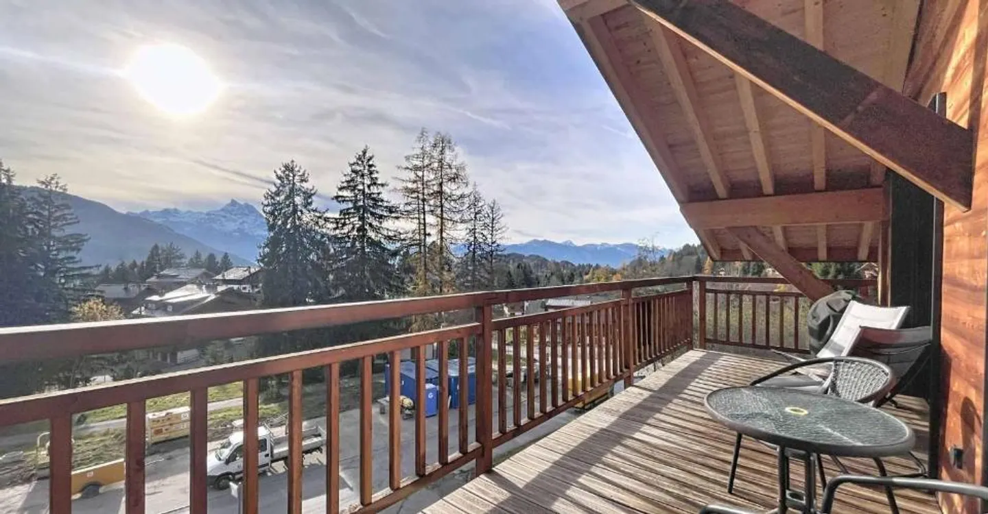 Apartment with charm facing the mountains, just steps from the slopes - Photo 2 of 9