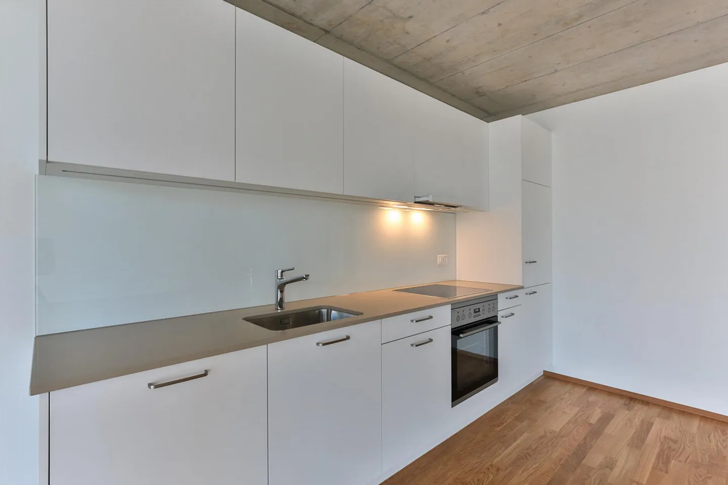 Appartement attrayant de 4,5 pièces dans un emplacement central - Photo 2 sur 11