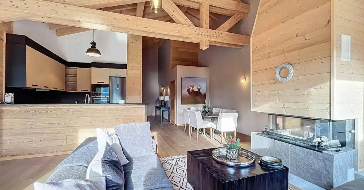 Apartment with charm facing the mountains, just steps from the slopes - Photo 1 of 9