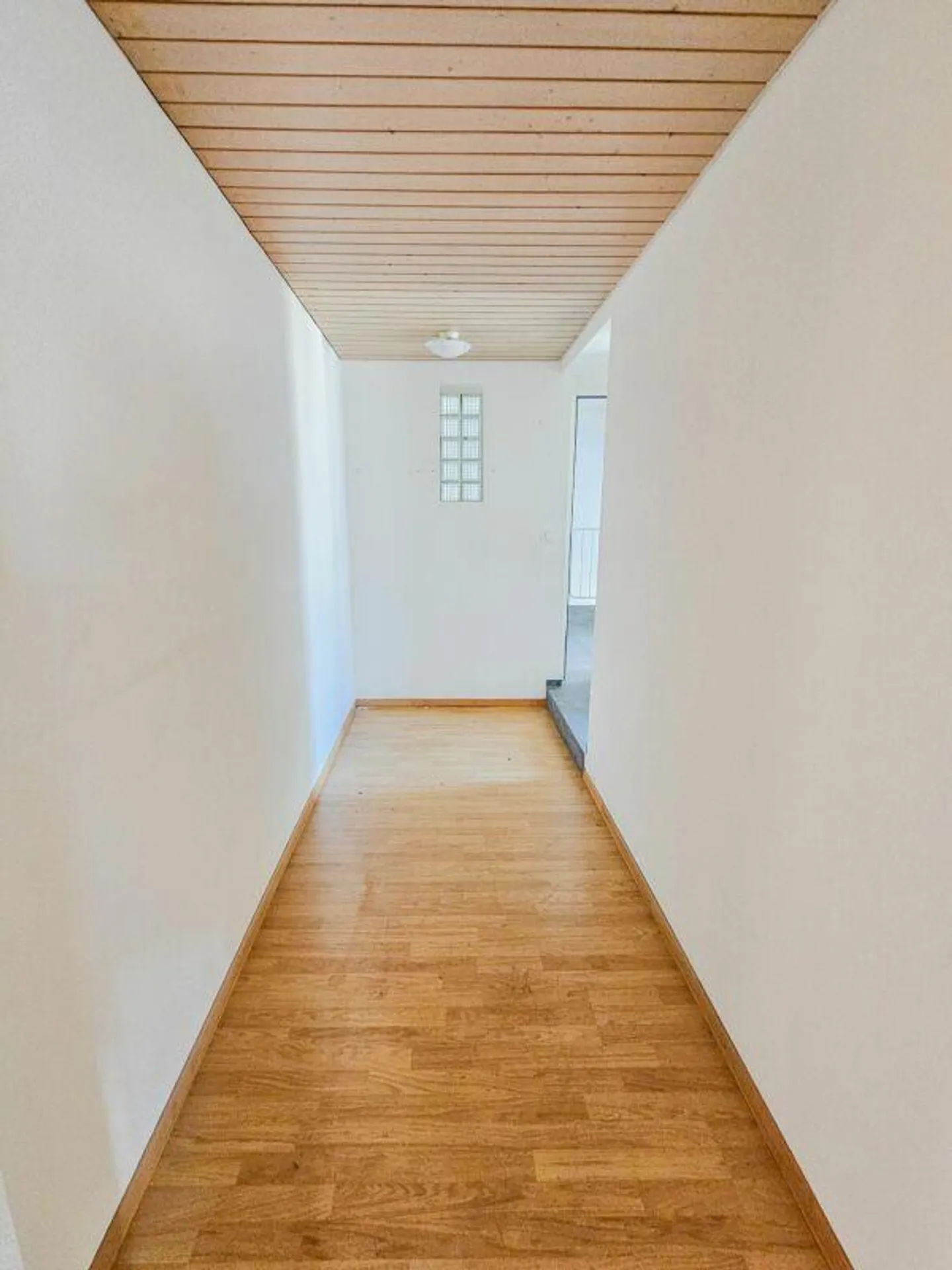 Appartamento 4.5 stanze nel centro del villaggio - Foto 11 di 12