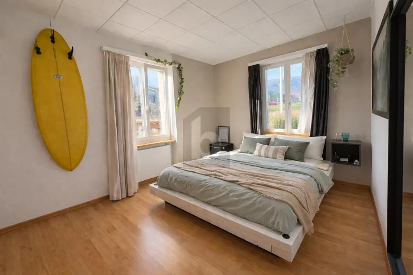 Light-Filled with Terrace and Garden - Photo 3 of 6