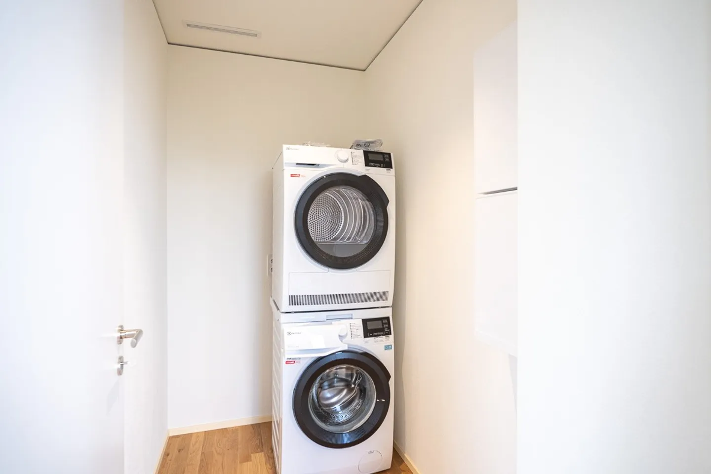 Prima occupazione: appartamenti di 2,5 locali a Wil con loggia - Foto 6 di 10