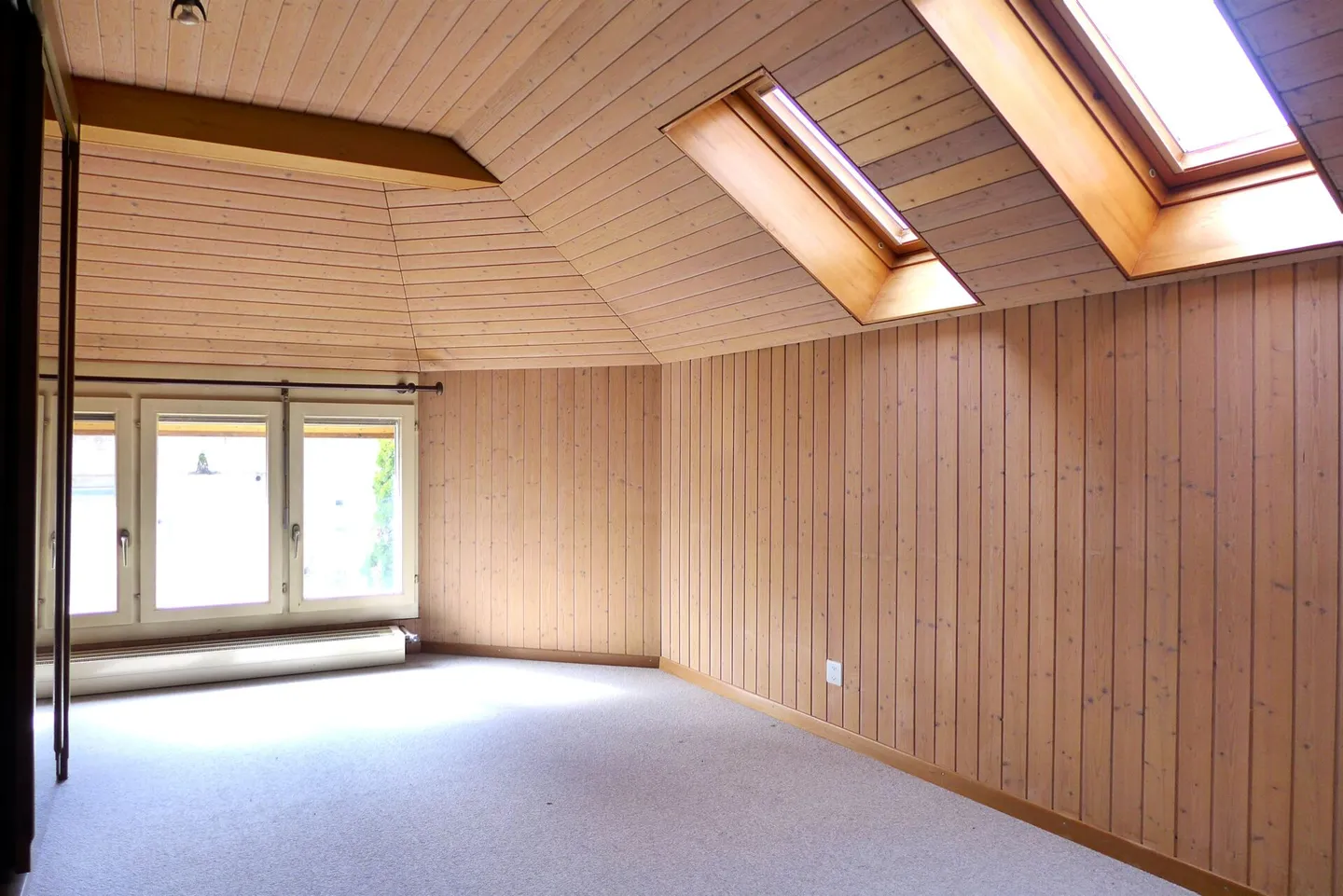 Maison spacieuse à deux familles avec potentiel de développement - Photo 11 sur 13