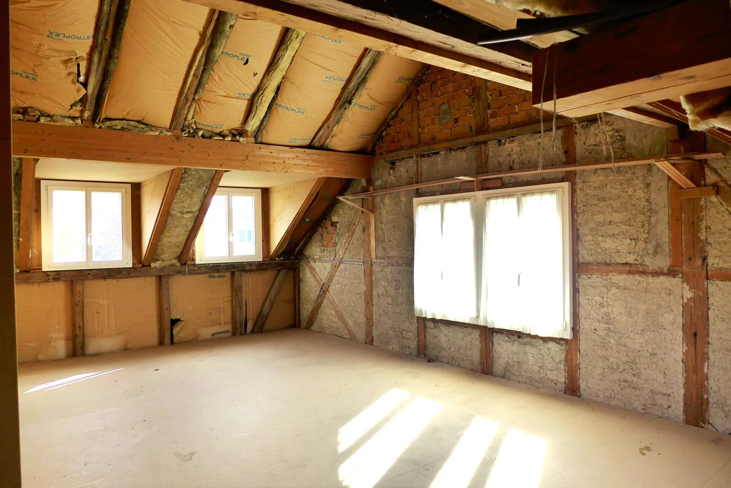 Maison spacieuse à deux familles avec potentiel de développement - Photo 13 sur 13