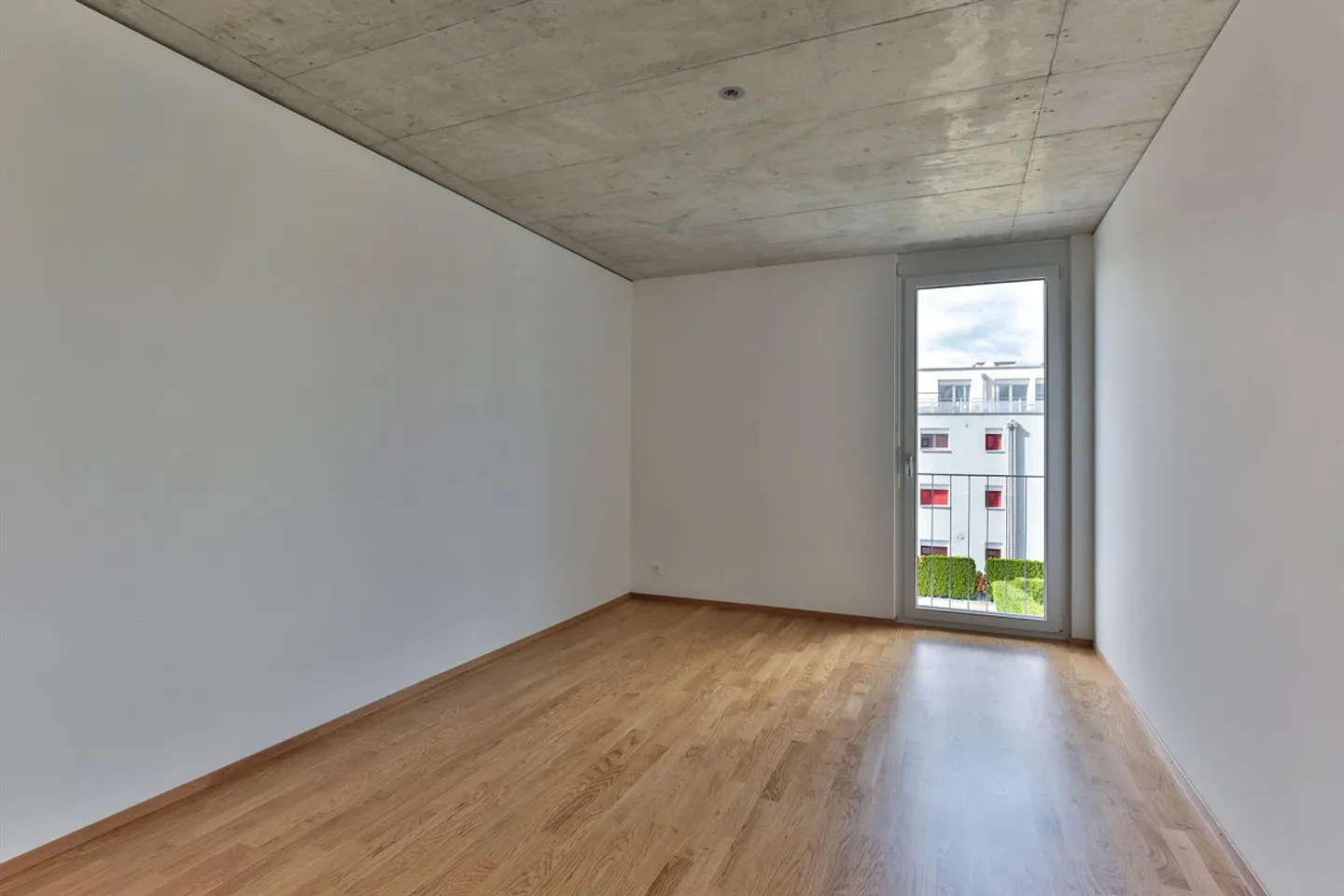 Appartement attrayant de 4,5 pièces dans un emplacement central - Photo 4 sur 11