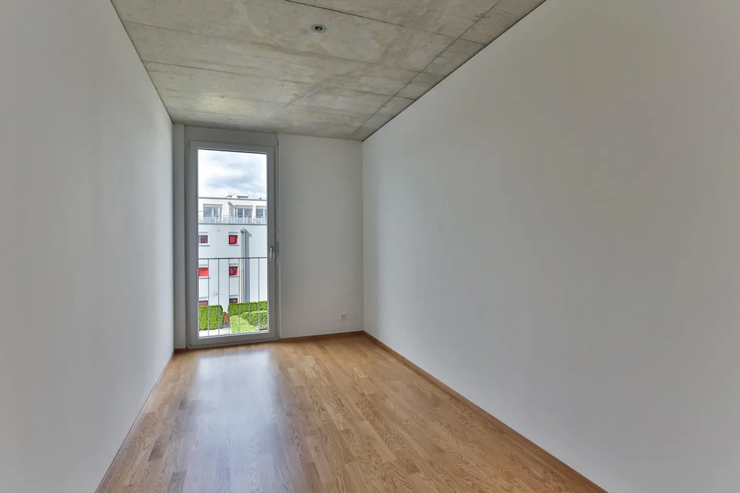 Appartement attrayant de 4,5 pièces dans un emplacement central - Photo 5 sur 11