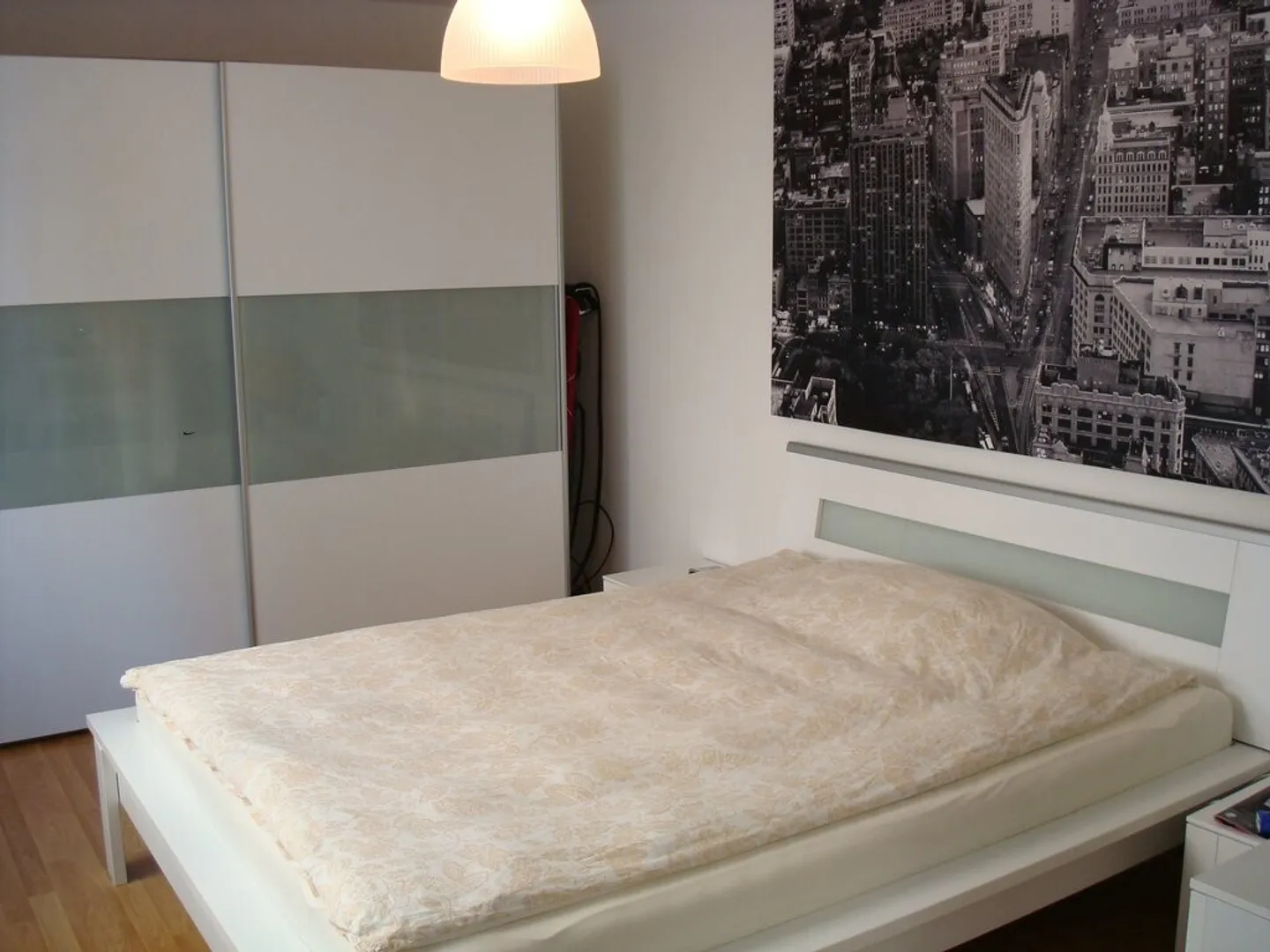 Charmante 2.5 Zimmer-Wohnung - Foto 2 von 6