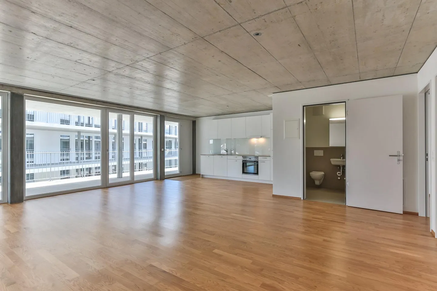Appartement attrayant de 4,5 pièces dans un emplacement central - Photo 7 sur 11
