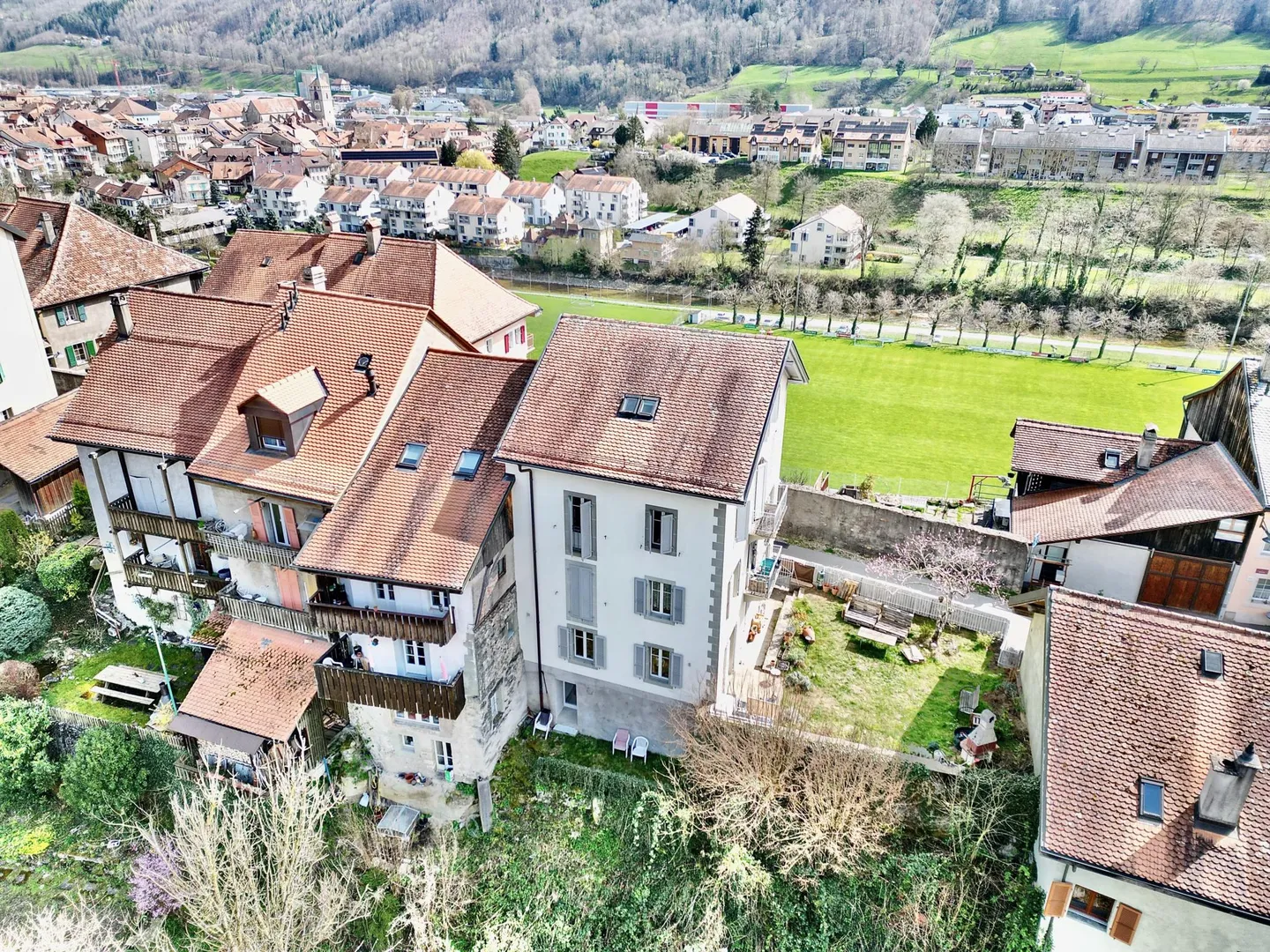 Mehrfamilienhaus mieten - Foto 13 von 13