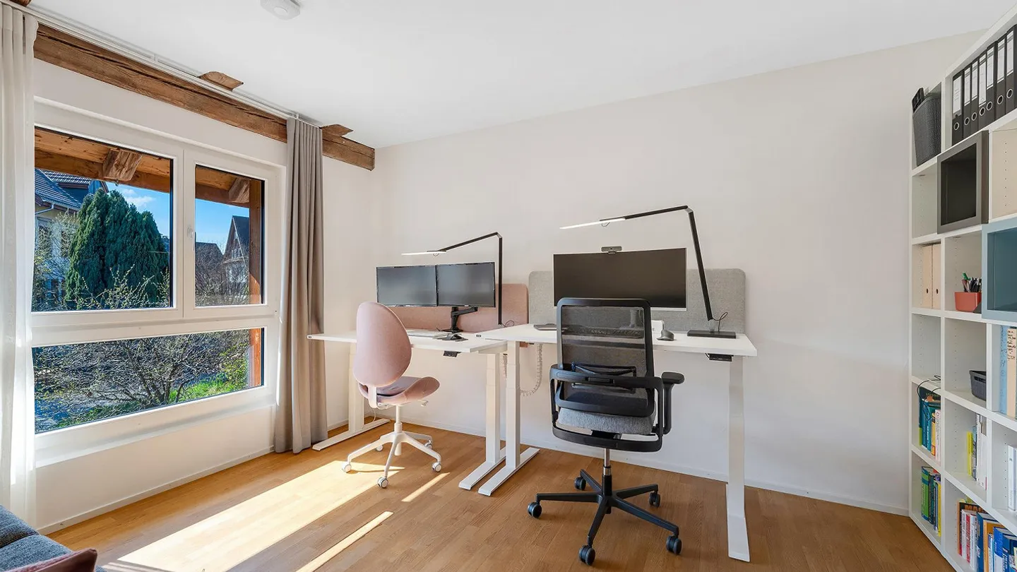 Charmante appartement de 4,5 pièces avec touche historique - Photo 5 sur 7