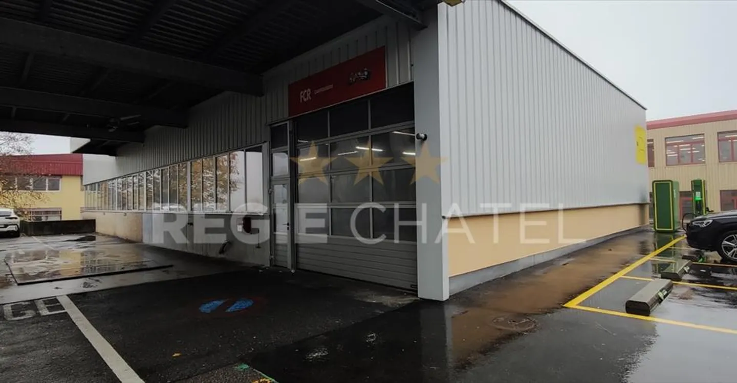 Shop for rent - Photo 2 of 5