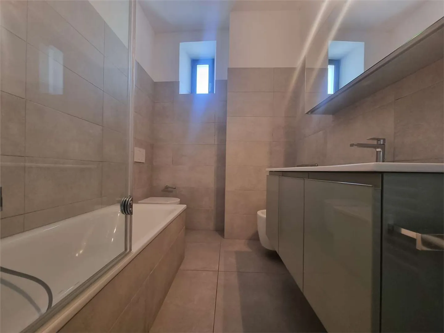 Nuovo appartamento di 3,5 stanze - Foto 3 di 5