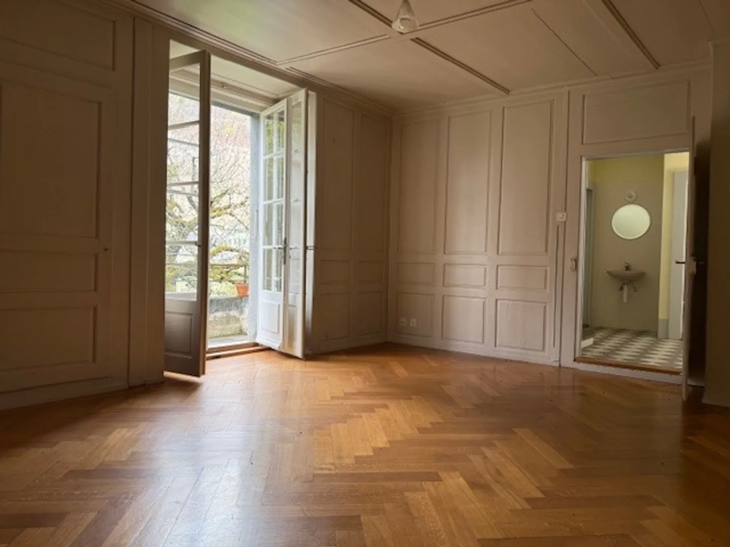 9-room House - Photo 4 of 4