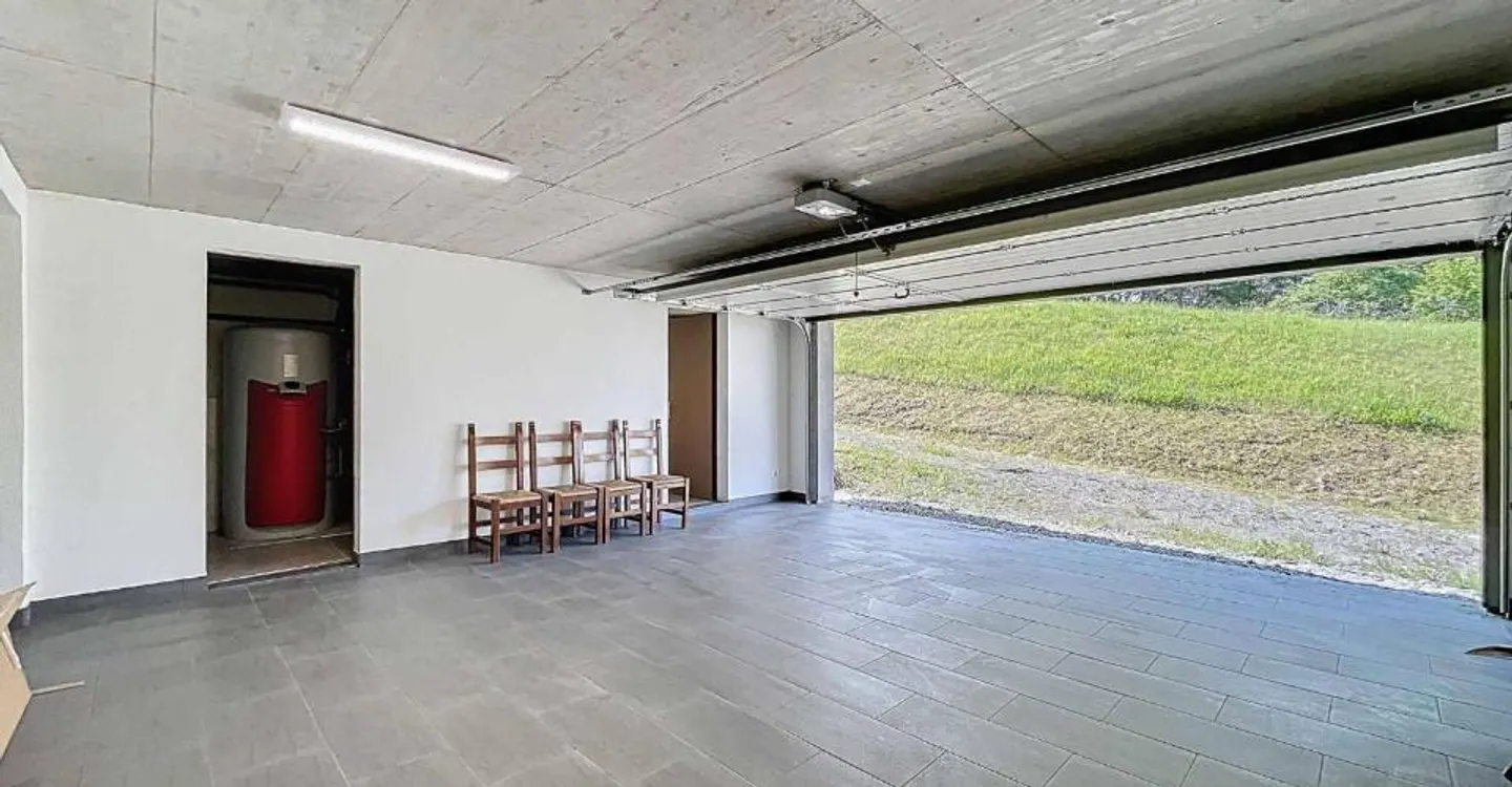 Chalet contemporaneo con vista libera sulle montagne - Foto 8 di 9