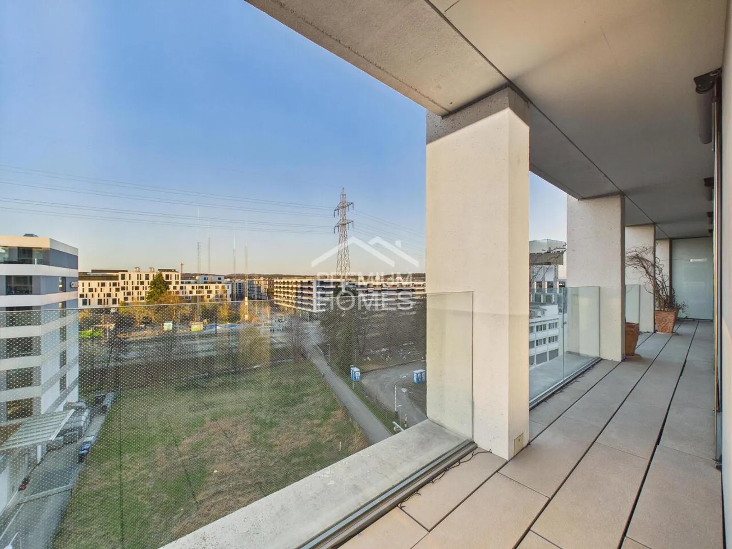 Own the Skyline in Oerlikon - Your Move! - Photo 6 of 12
