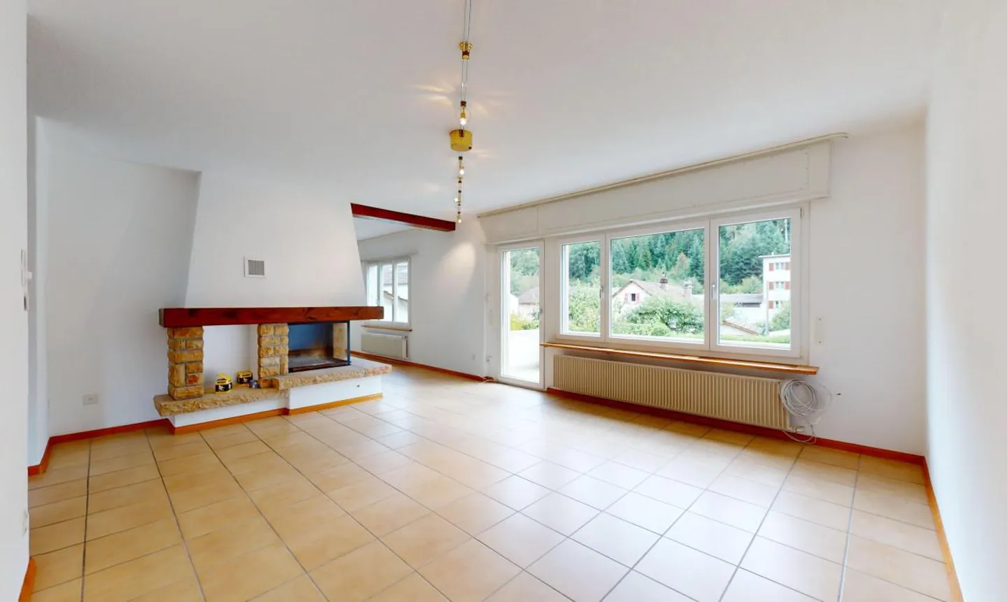 Large multi-family house with 2 duplexes and a large garden! - Photo 9 of 13