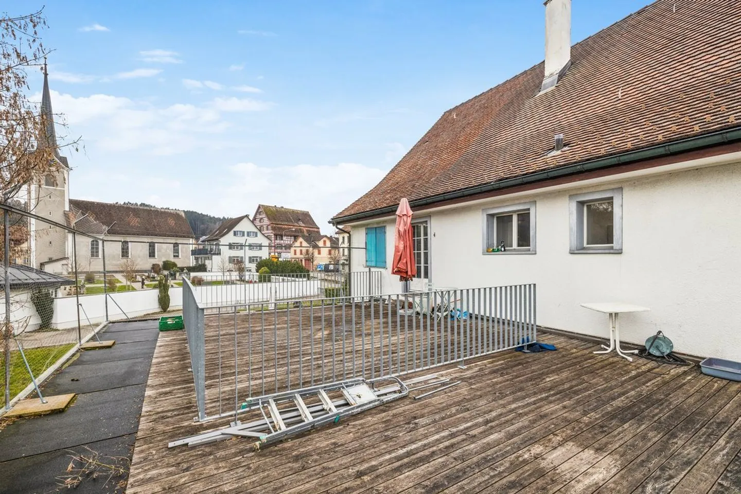 Family-Friendly Apartment with Large Balcony - Photo 6 of 6