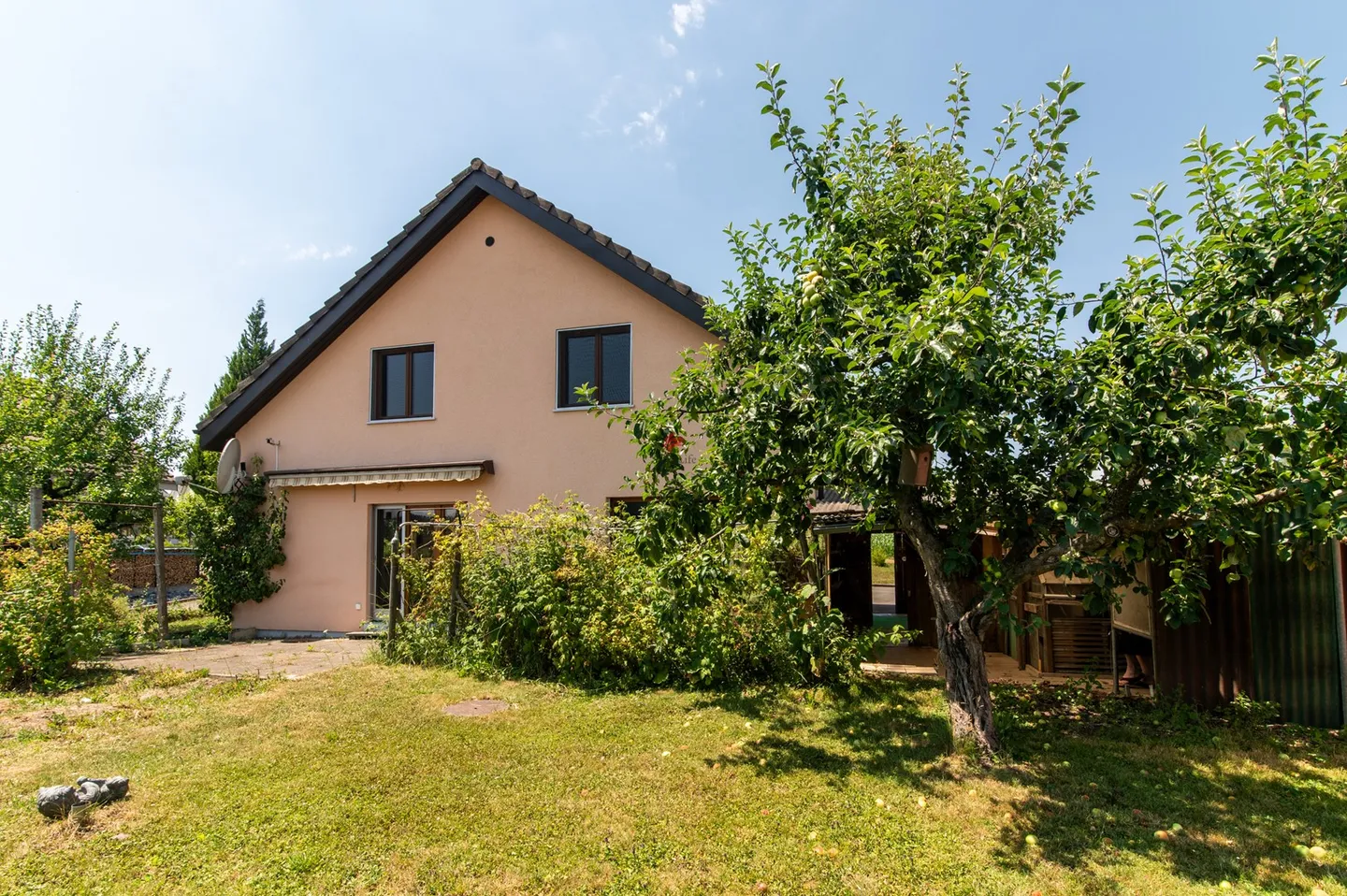 Single house for sale - Photo 2 of 13