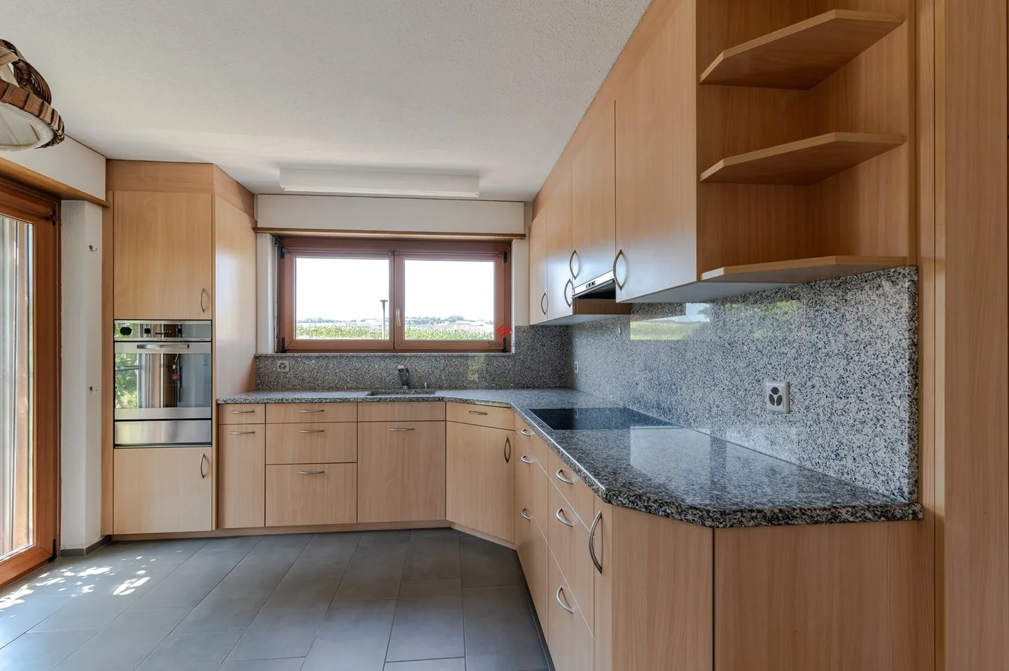Single house for sale - Photo 4 of 13