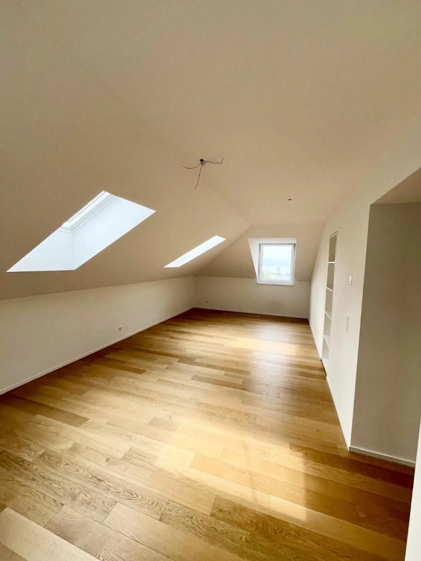 Appartamento Incantevole con Vista Lago - Foto 4 di 8