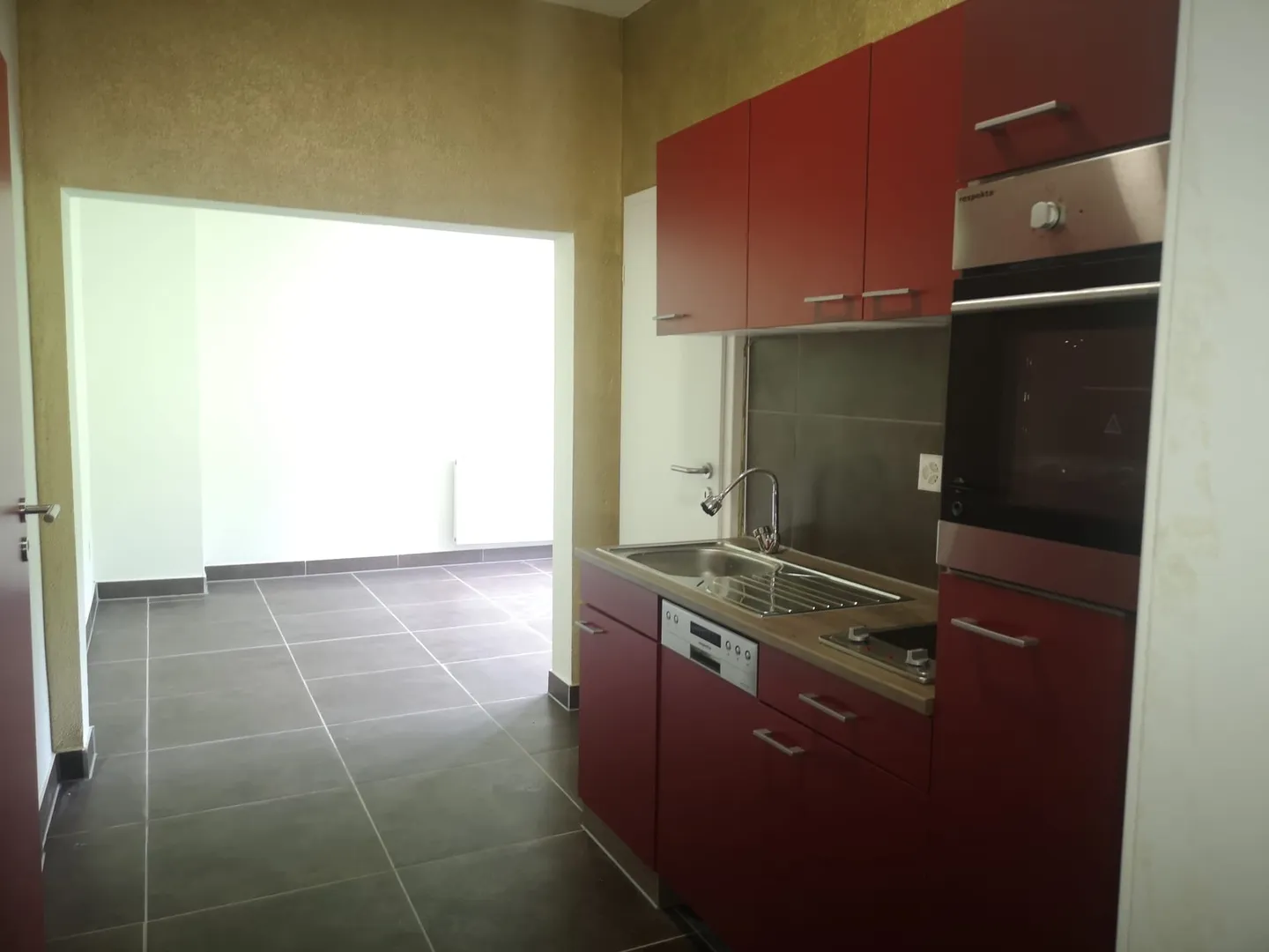 Charming 2-Room Apartment - Photo 6 of 7