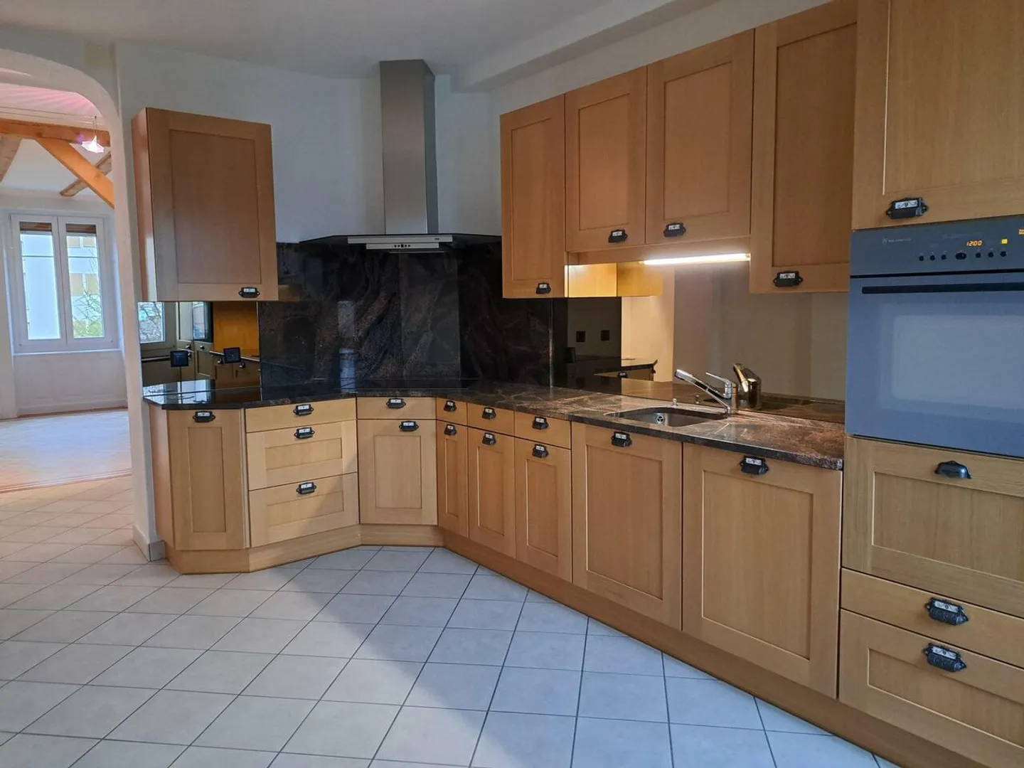 Jacob-Brandt 4 - Magnifico appartamento 5 p 160 m2 ristrutturato con fascino - Foto 1 di 18