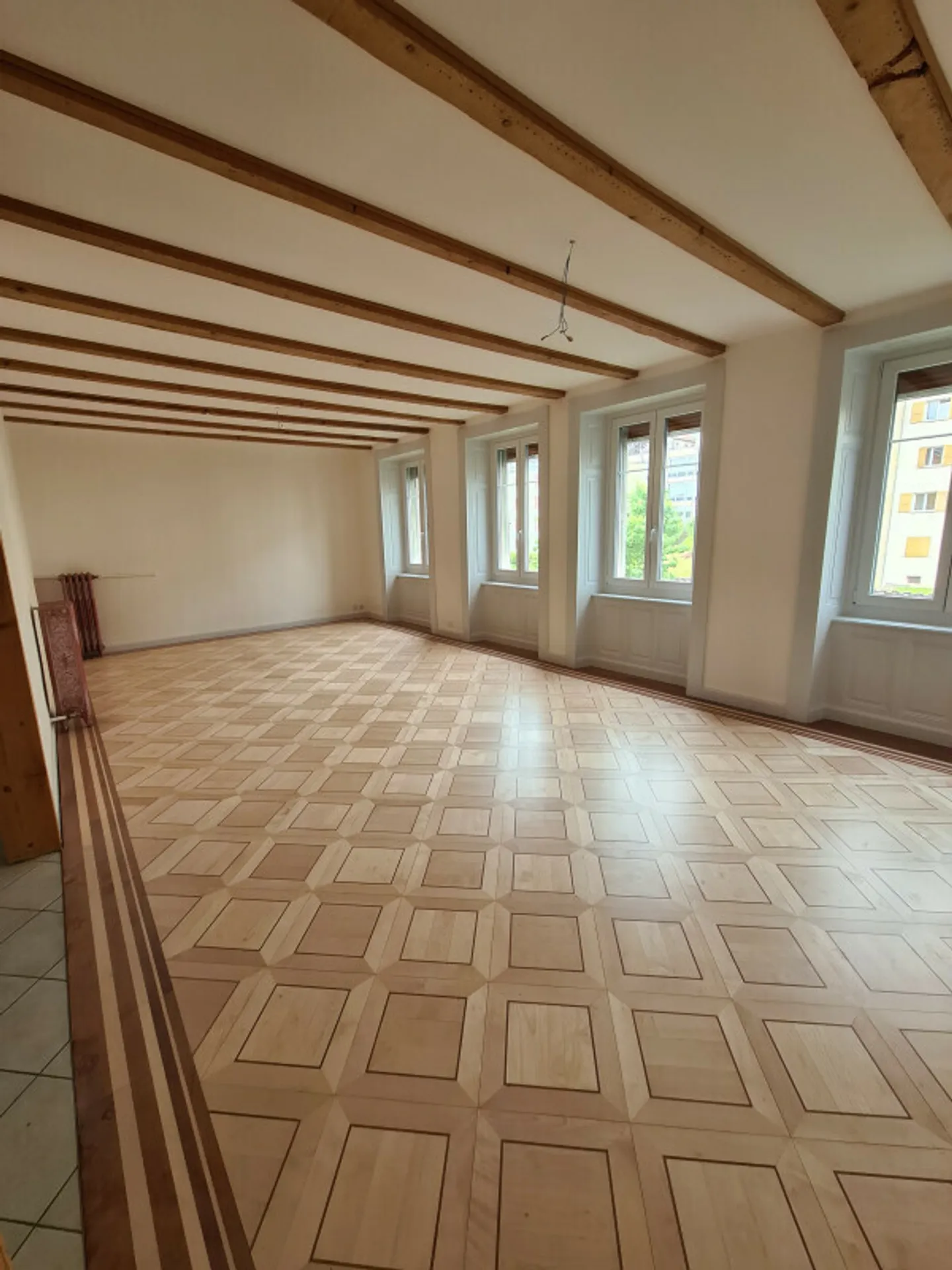 Jacob-Brandt 4 - Magnifico appartamento 5 p 160 m2 ristrutturato con fascino - Foto 3 di 18
