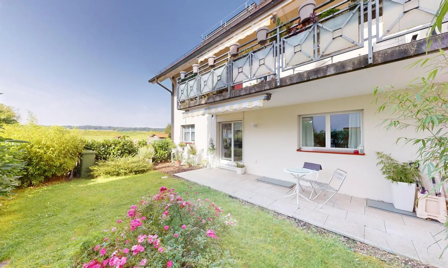 Your new charming, renovated 100m2 apartment in Affoltern! - Photo 1 of 13