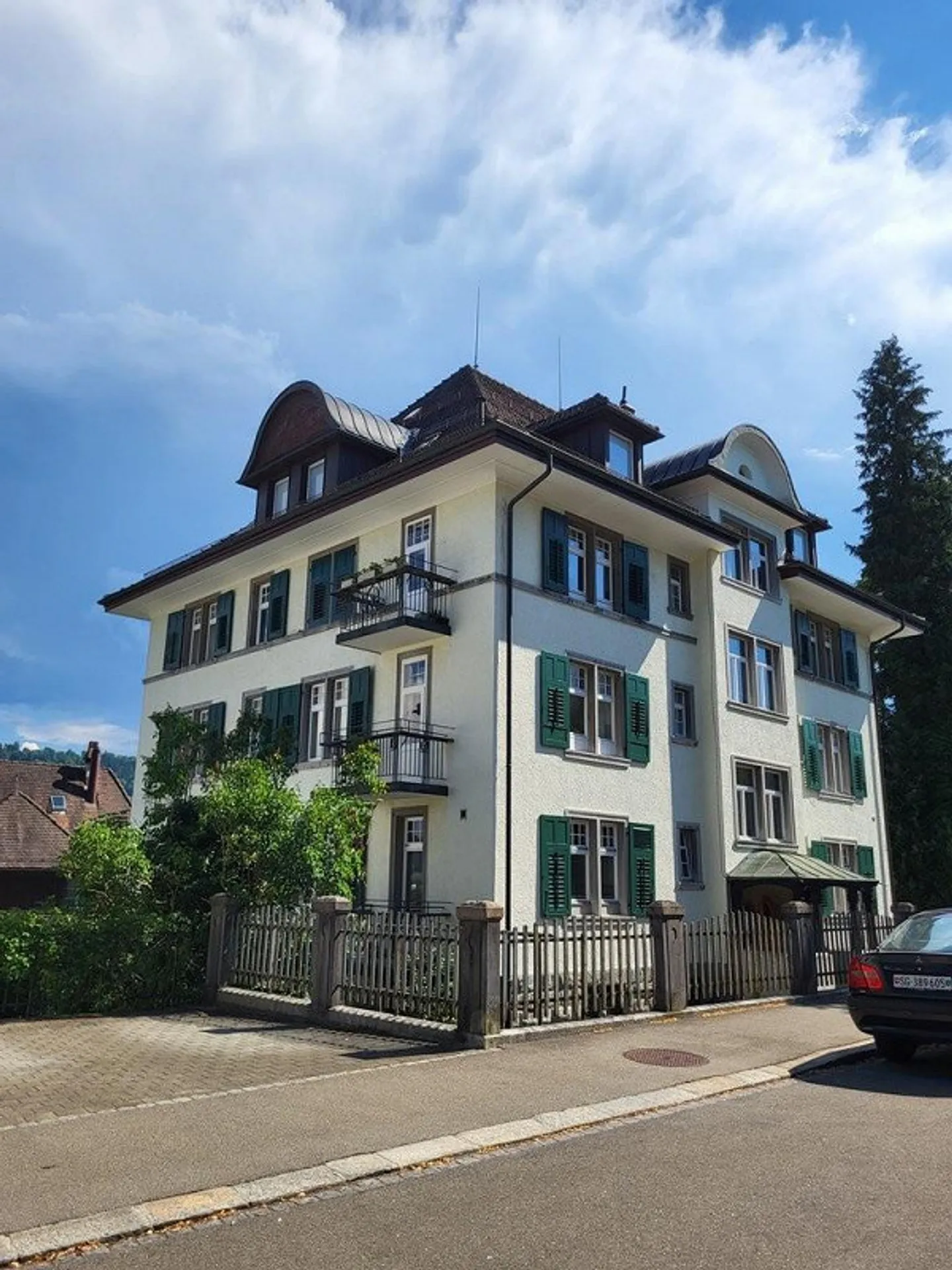 Jugendstilwohnung mit viel Raum für Erholung - Foto 2 von 9