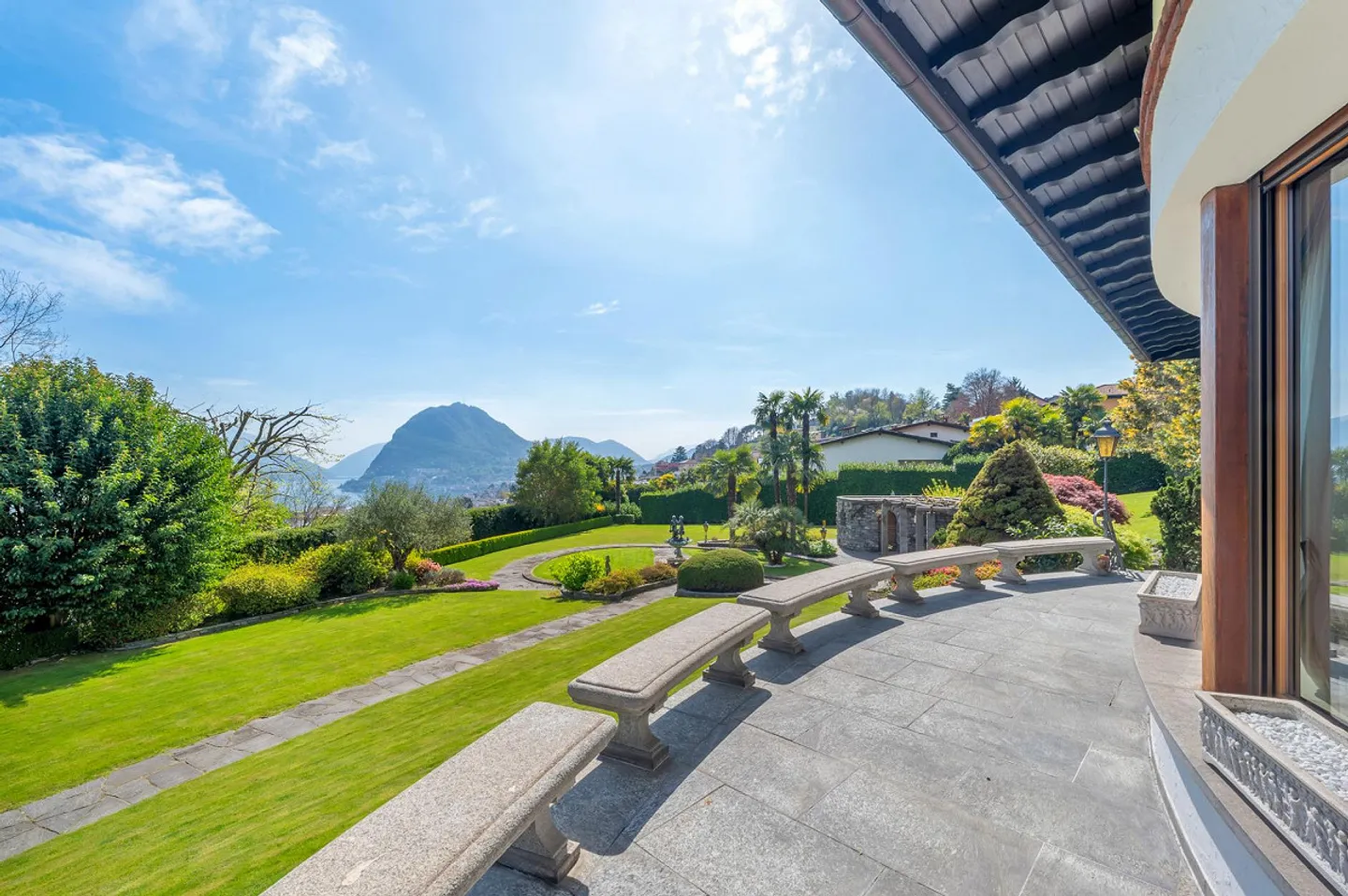 Villa prestigiosa con vista lago - Foto 9 di 13