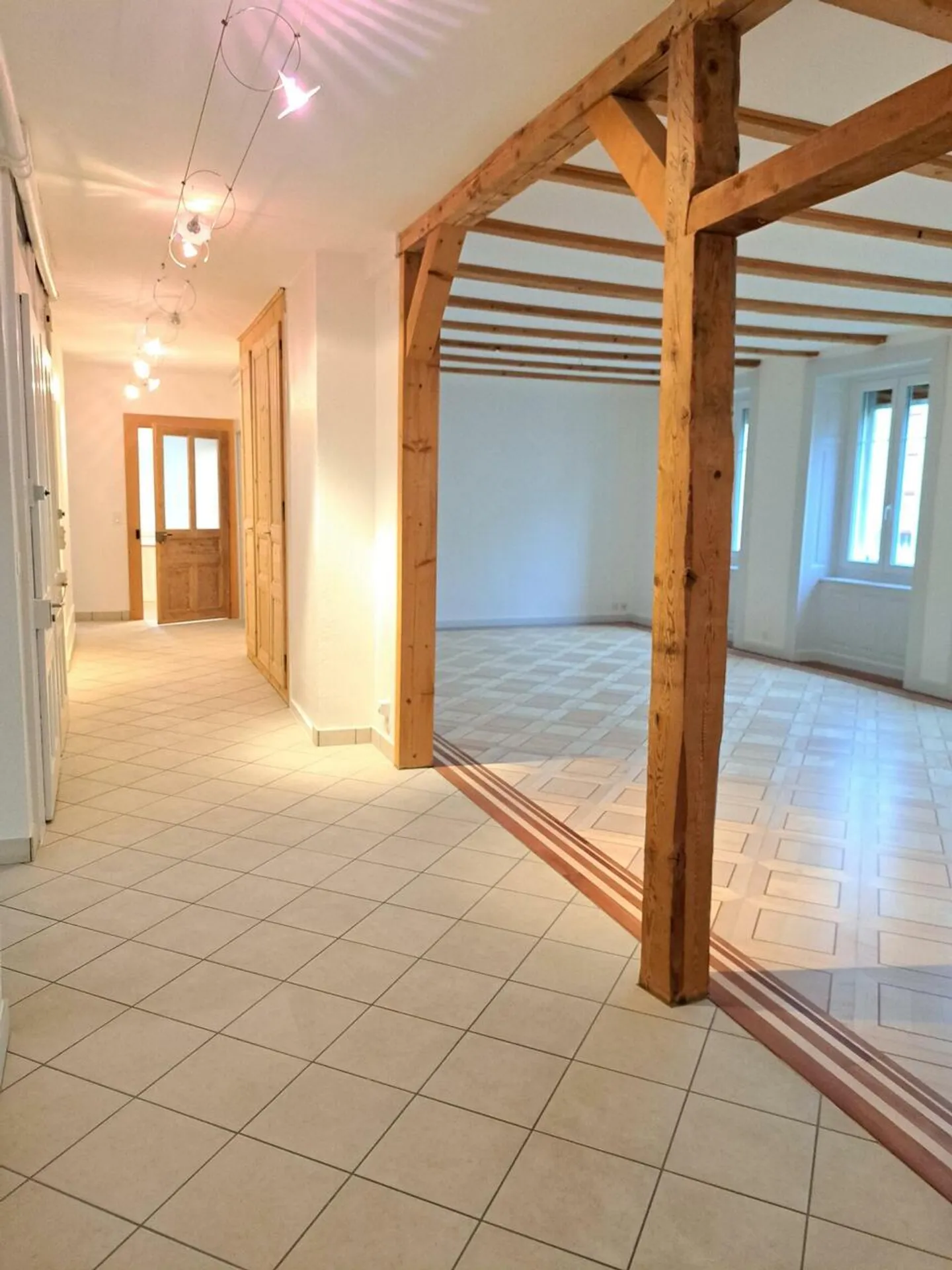 Jacob-Brandt 4 - Magnifico appartamento 5 p 160 m2 ristrutturato con fascino - Foto 12 di 18