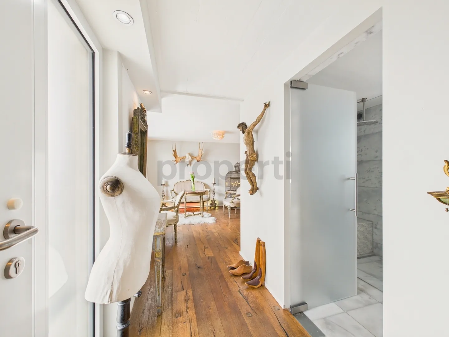 Appartement lumineux de 2,5 pièces avec ambiance agréable à Günsberg (SO) - Photo 4 sur 10