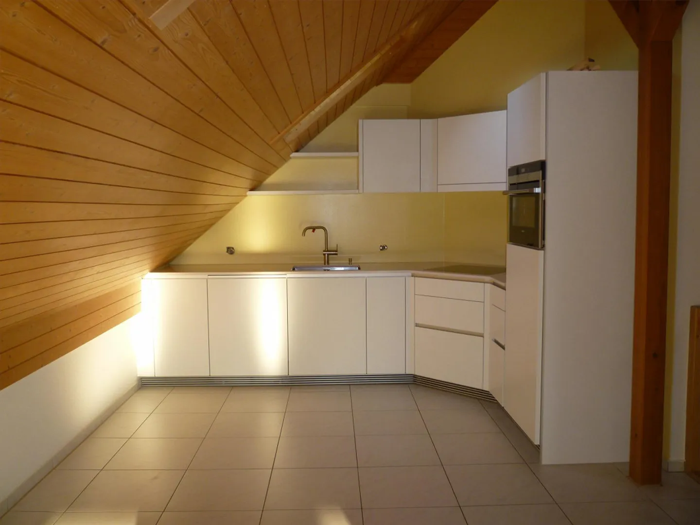 Superbe appartement sous les combles 1½ à Knutwil - Photo 2 sur 6