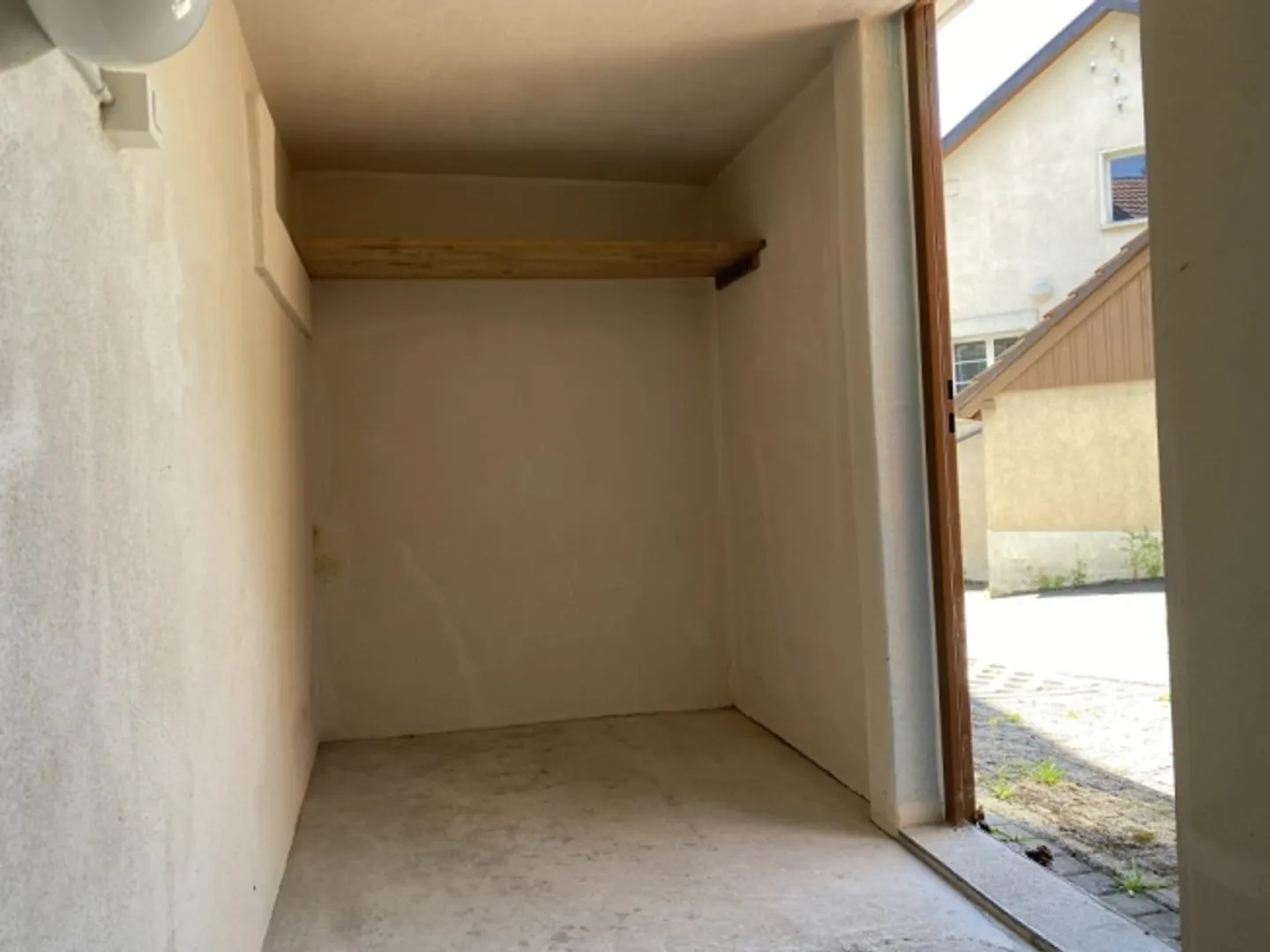 Ehemaliges 4.5 Zimmer Bauernhaus mit Potenzial für Ausbau - Foto 13 von 13