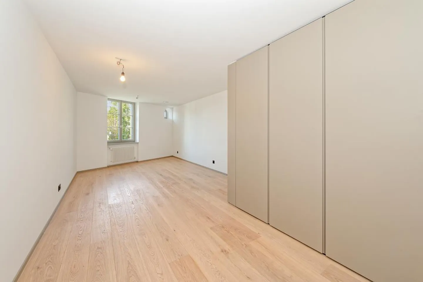 Stylish Living in the Heart of Erlenbach ZH - Photo 5 of 10