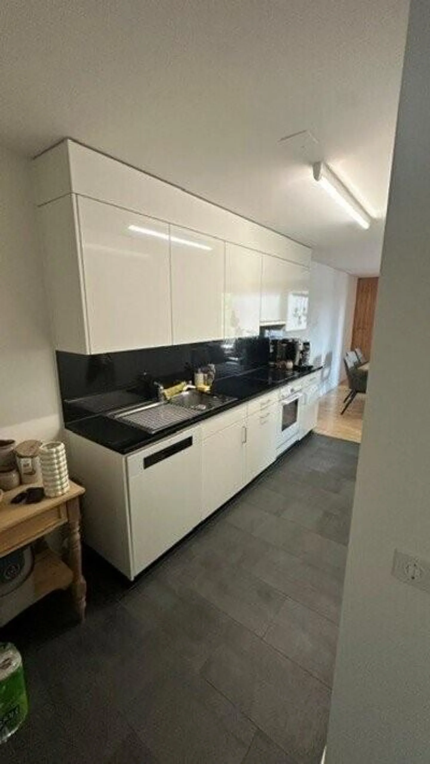 Charmante Wohnung mit Balkon - Foto 2 von 9