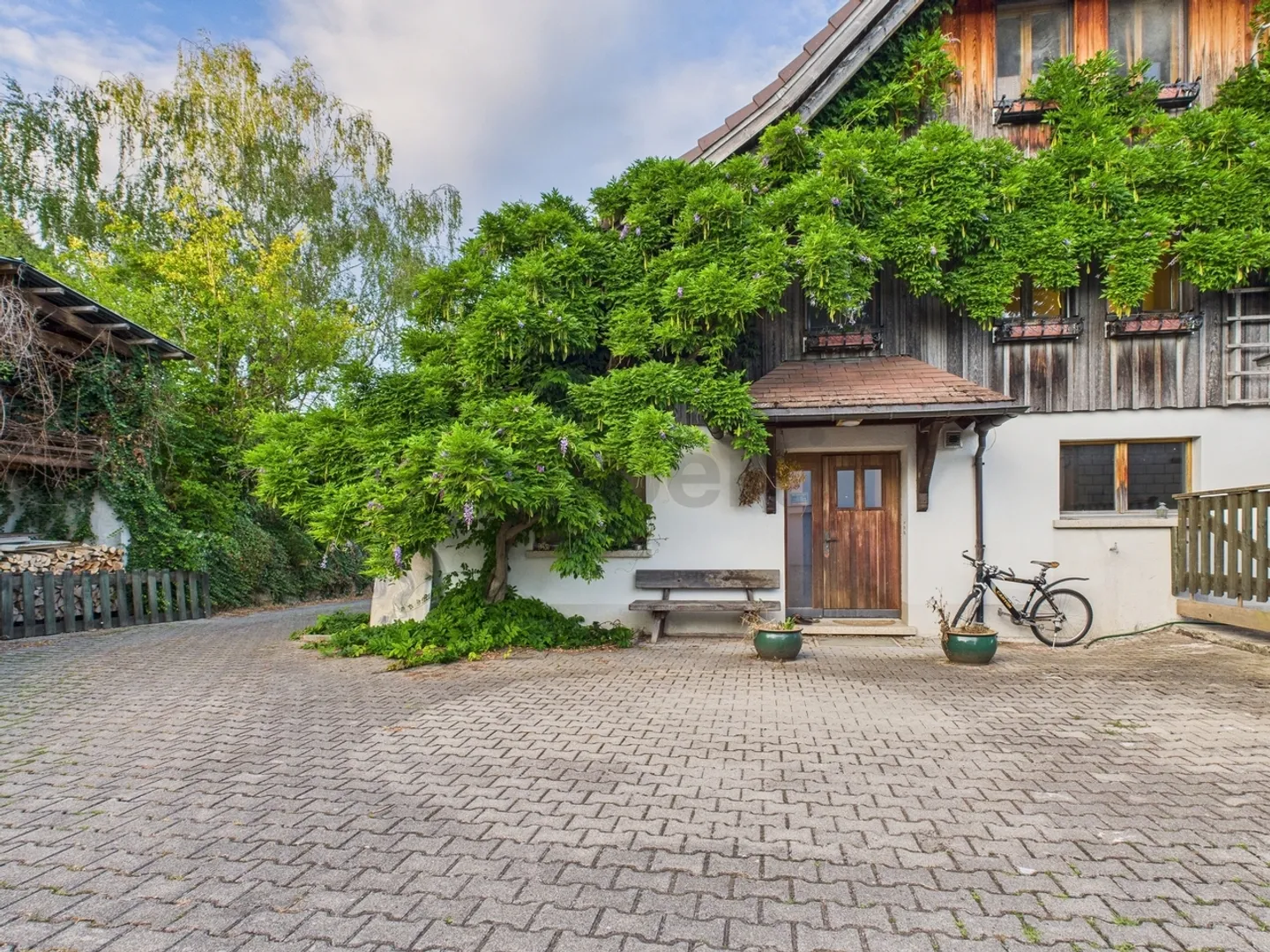 Charmantes Einfamilienhaus in Jens, Kanton BE - Foto 9 von 12