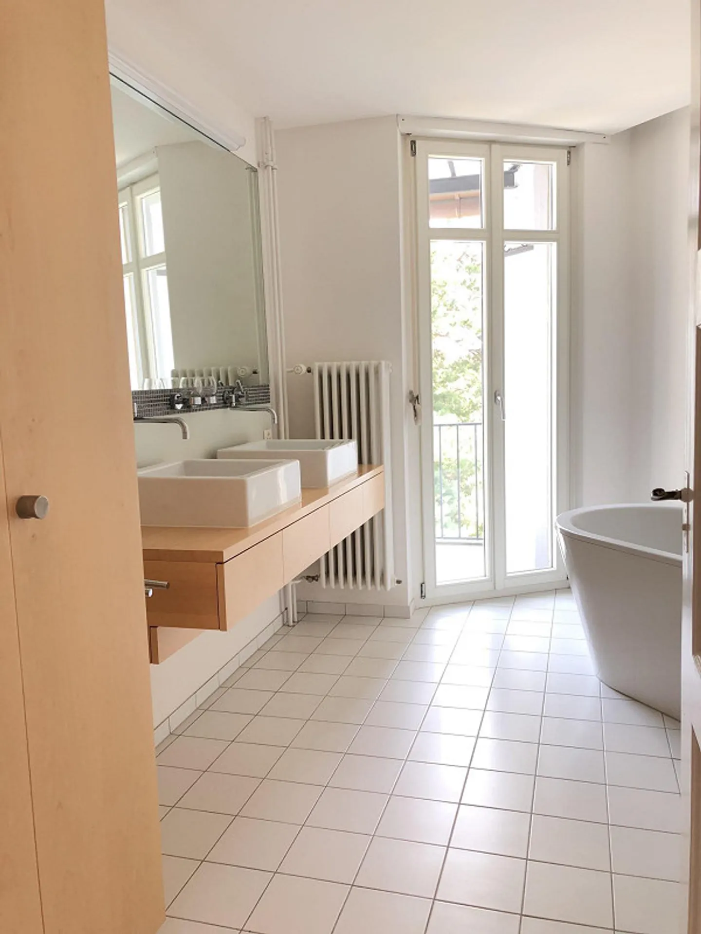 Old building apartment with herringbone parquet (to ownership standard) - Photo 7 of 15