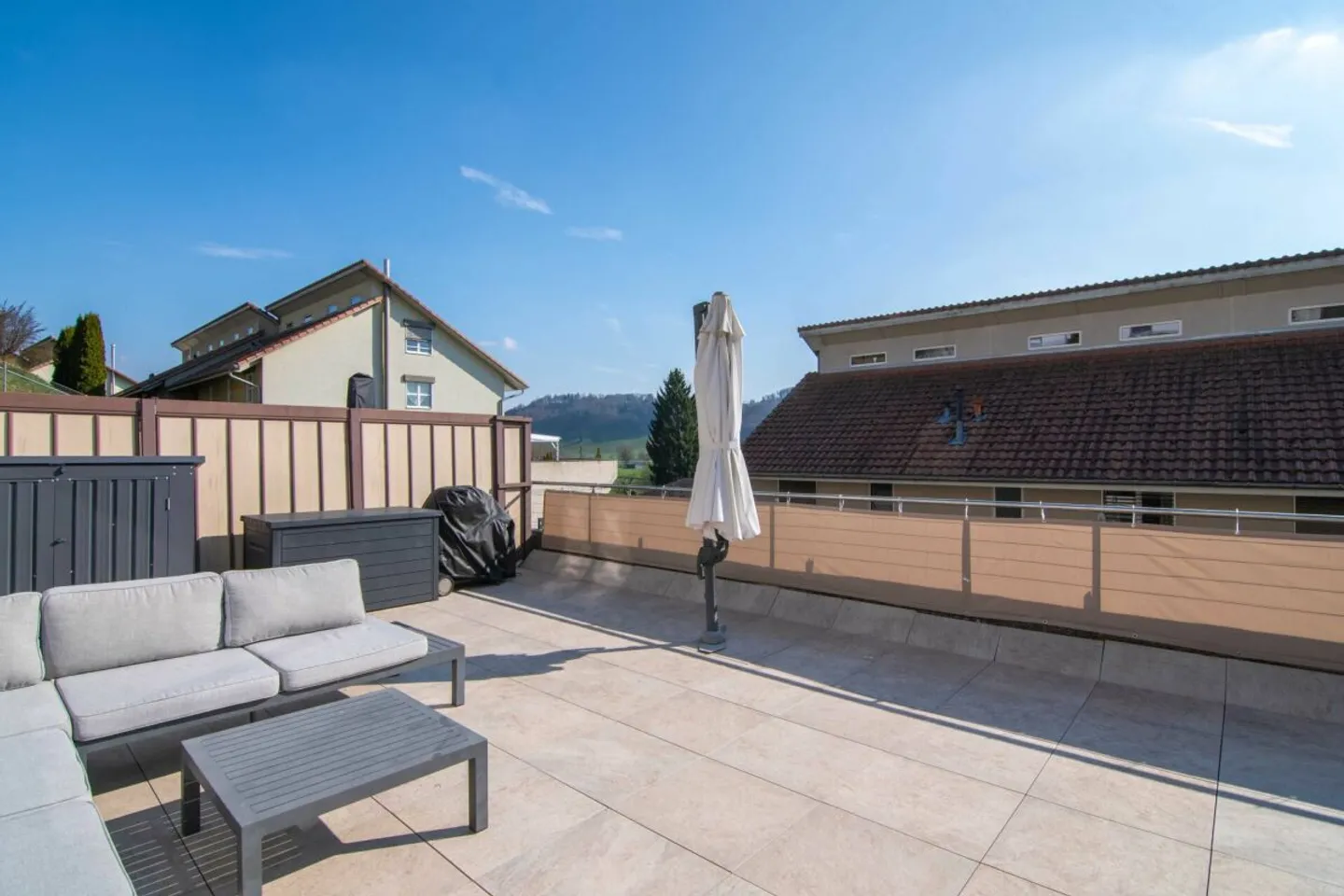 Modern Terrace House in Stettlen - Photo 18 of 26