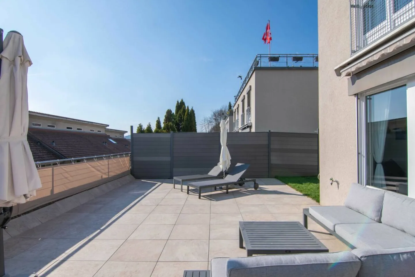 Modern Terrace House in Stettlen - Photo 16 of 26