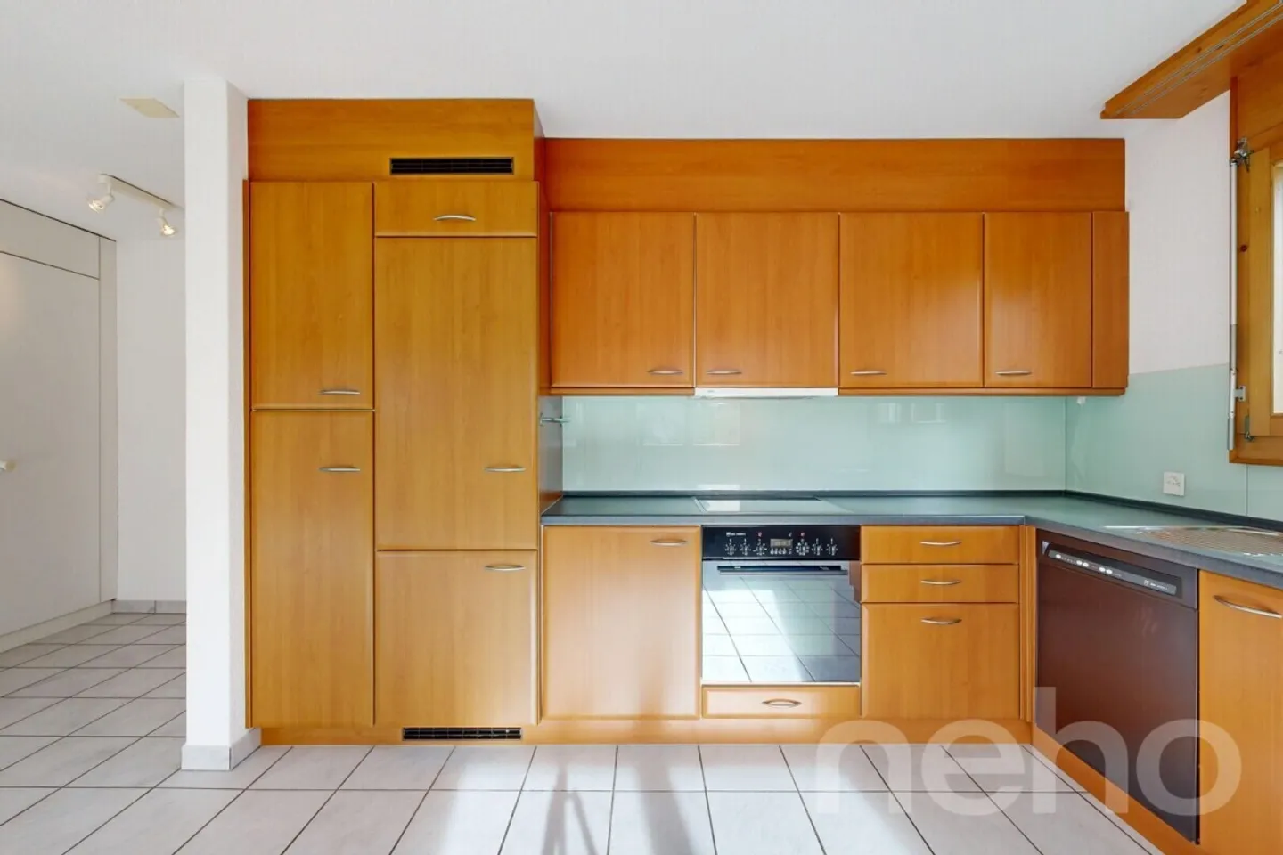 Charmante appartement 3.5 pièces avec terrasse et part de jardin - Photo 5 sur 11