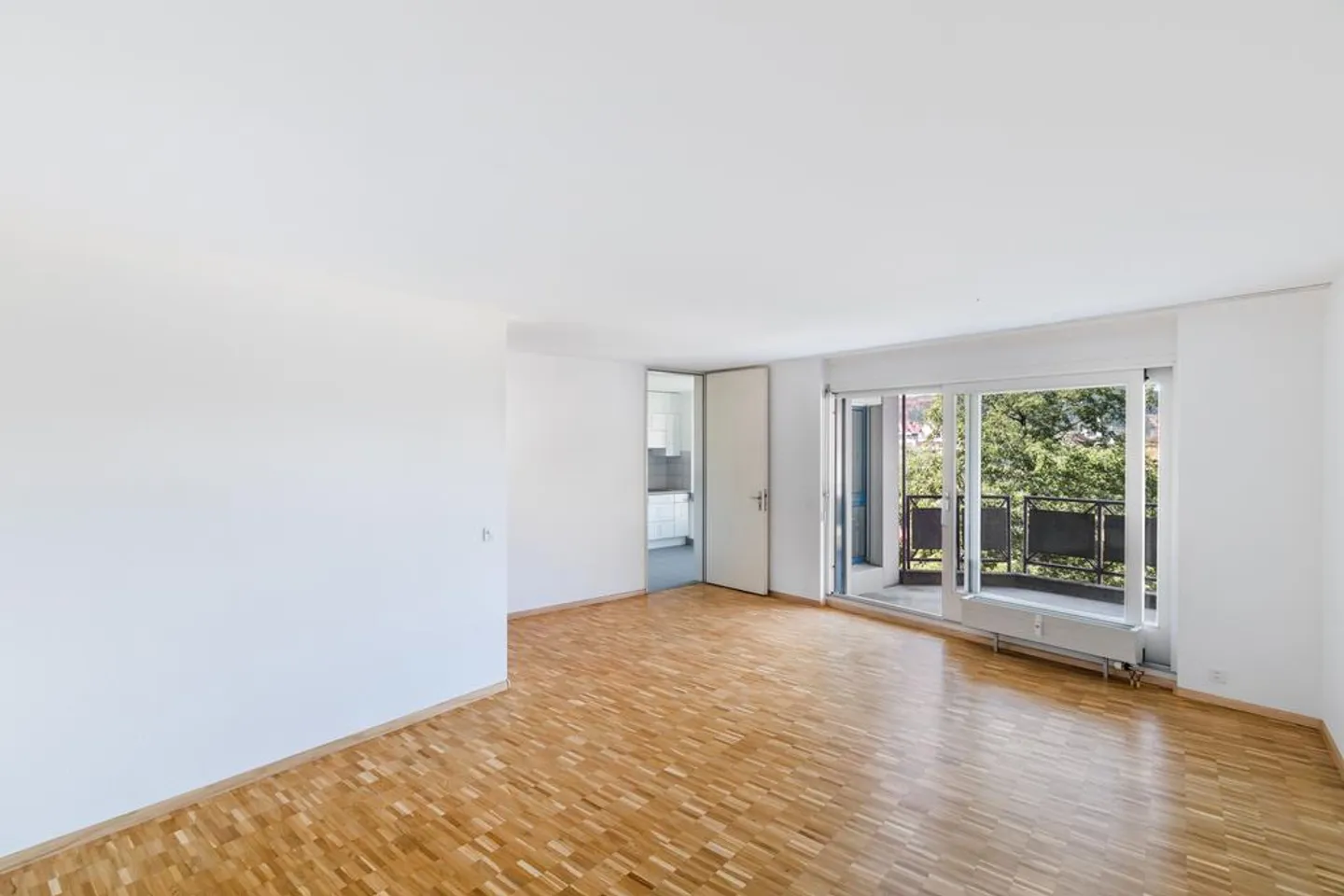 Appartamento 3.5 stanze con area giardino - Foto 7 di 10