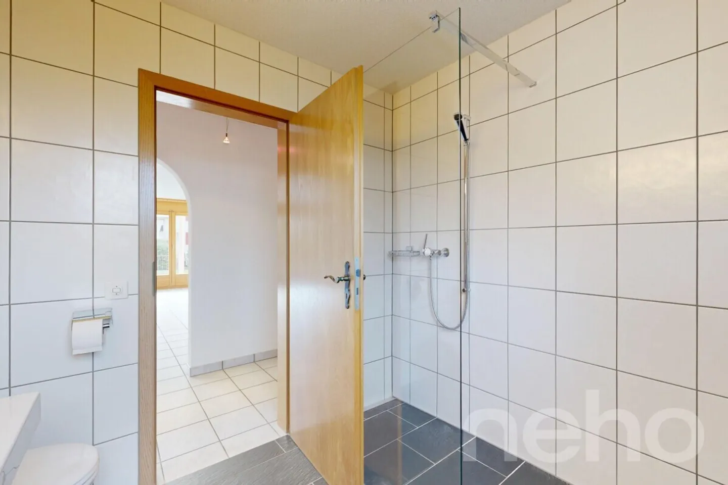 Charmante appartement 3.5 pièces avec terrasse et part de jardin - Photo 9 sur 11