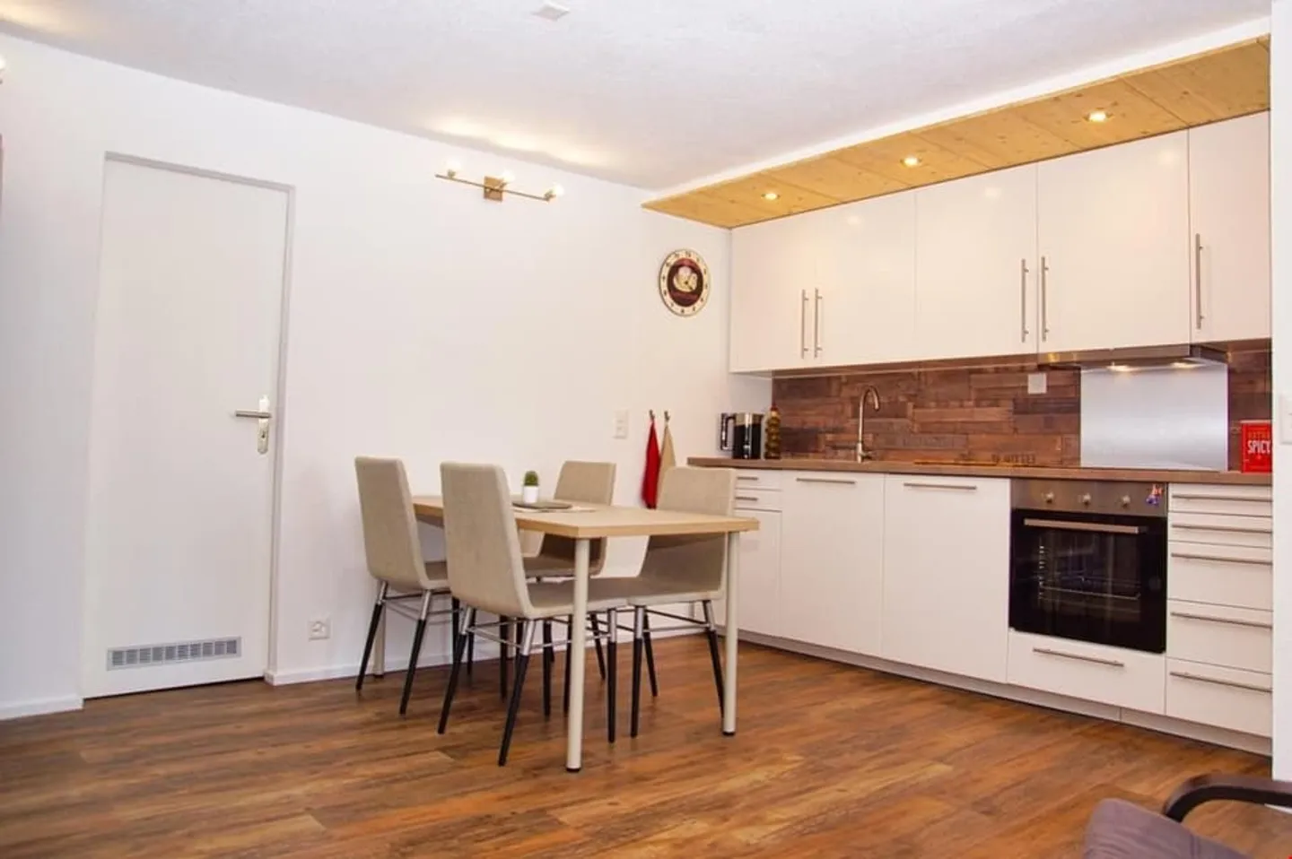 Sensazionale casa plurifamiliare con tre appartamenti a Brig-Glis - Foto 5 di 13