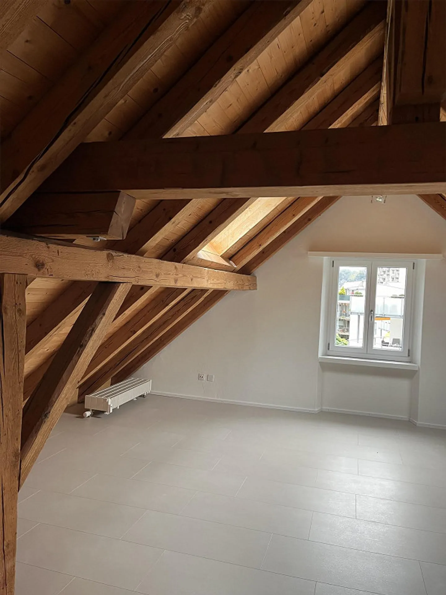 Charmante Dachwohnung in Chur - Foto 3 von 9