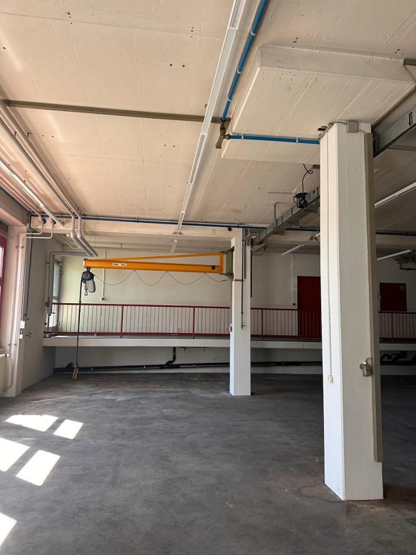 Attraente magazzino in affitto a Samstagern - Foto 4 di 6