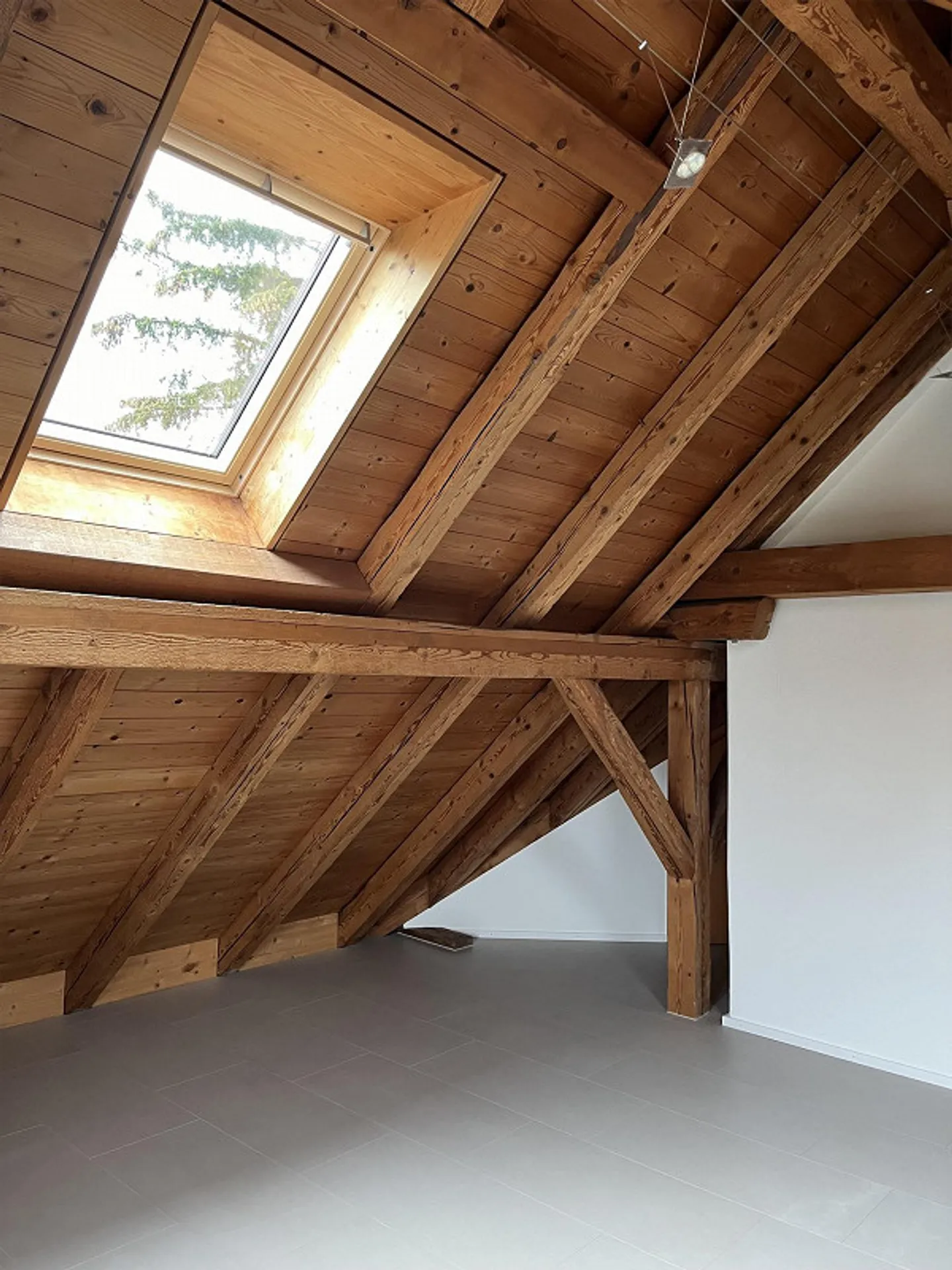 Charmante Dachwohnung in Chur - Foto 6 von 9