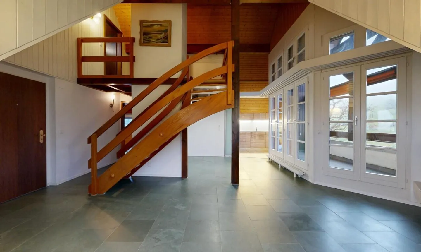 Charming 3.5-room duplex apartment with a view of greenery - Photo 1 of 12