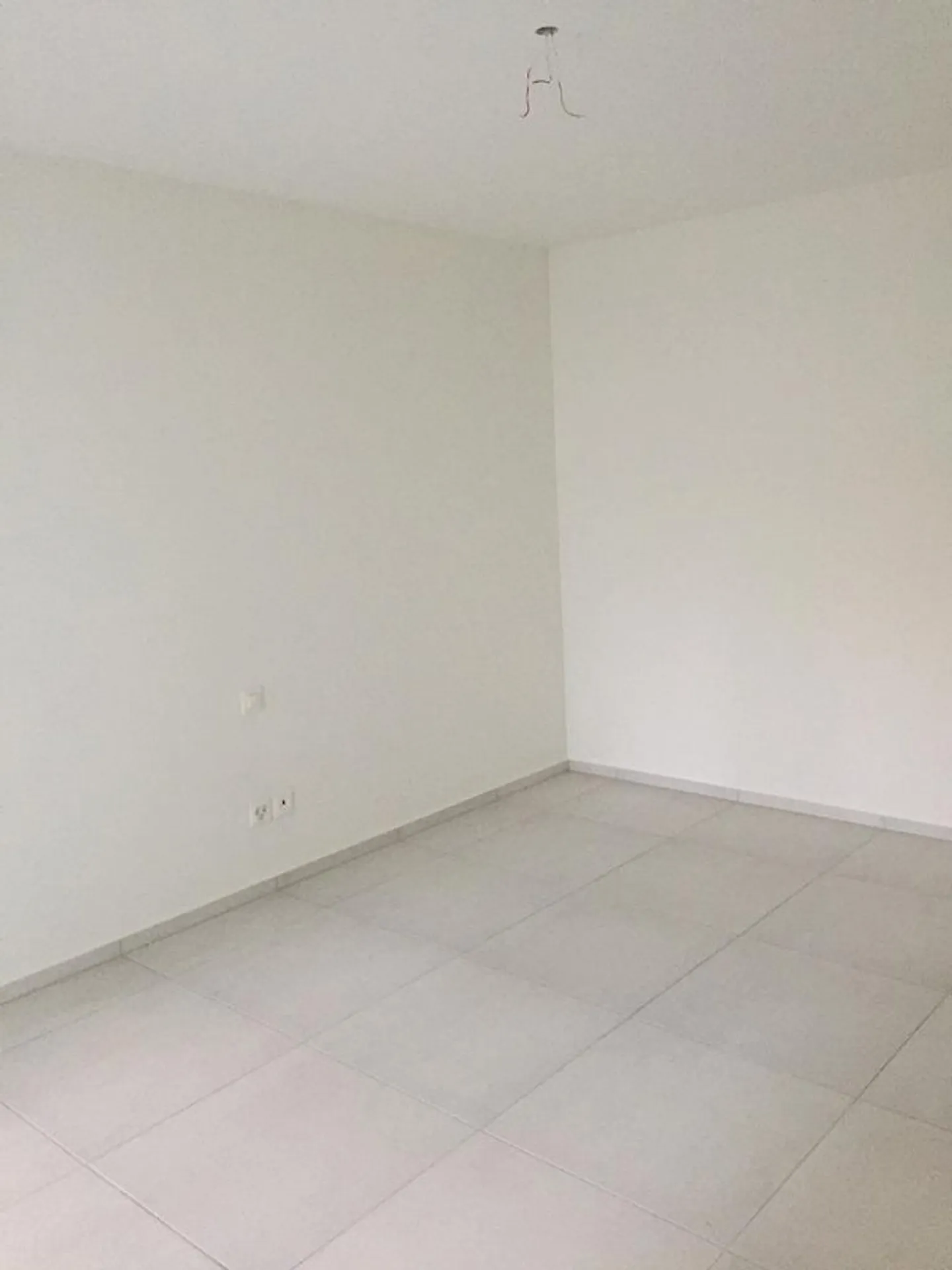 Modern Apartment - Photo 4 of 10